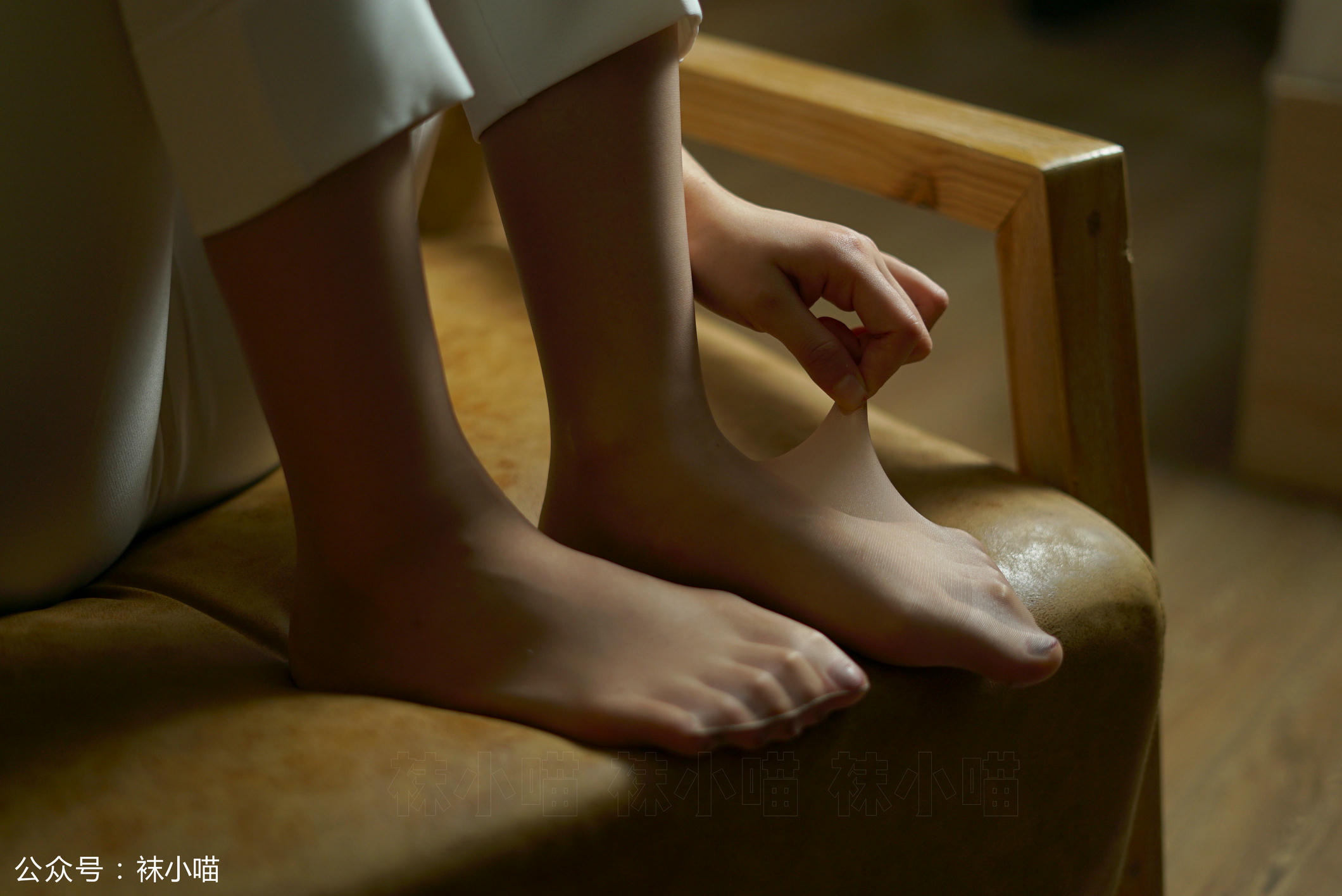 袜小喵 KT123 帅气纯白喵 [59P+44M]_第3集