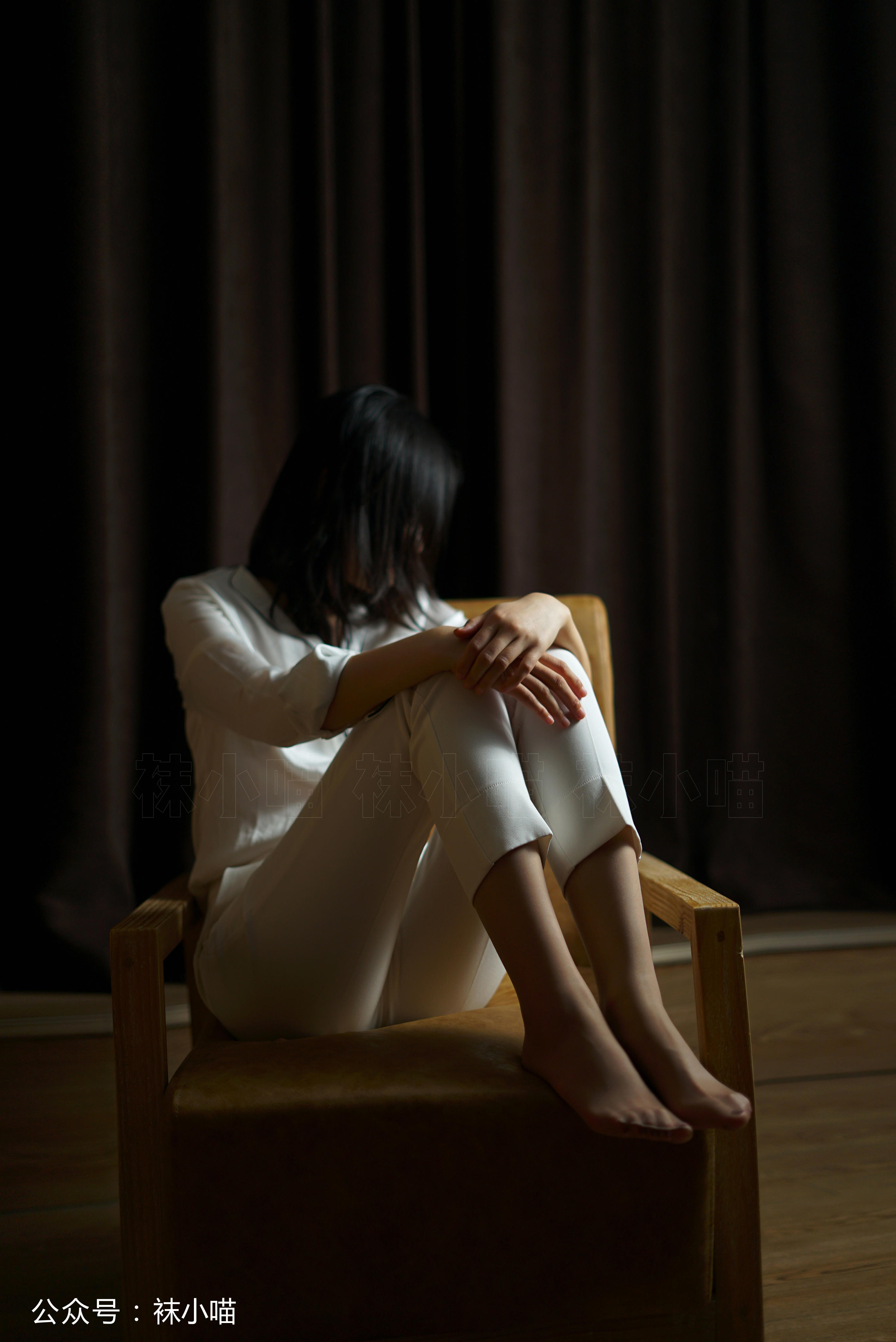 袜小喵 KT123 帅气纯白喵 [59P+44M]_第3集