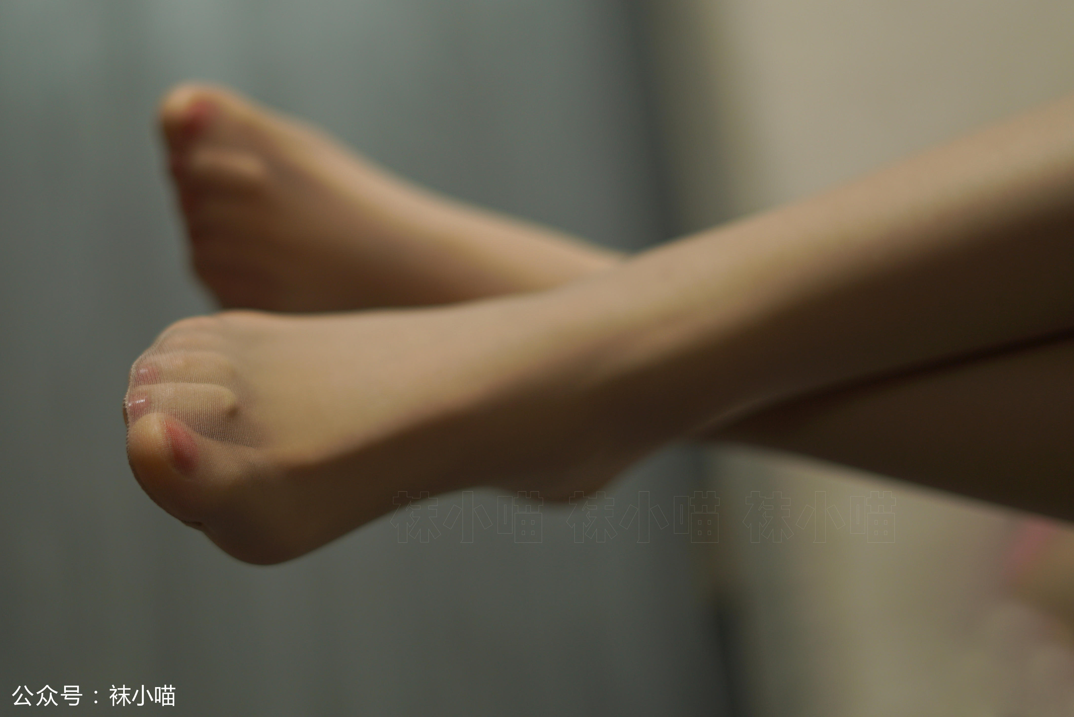 袜小喵 KT125 初冬的毛衣裙 [59P+45M]_第3集