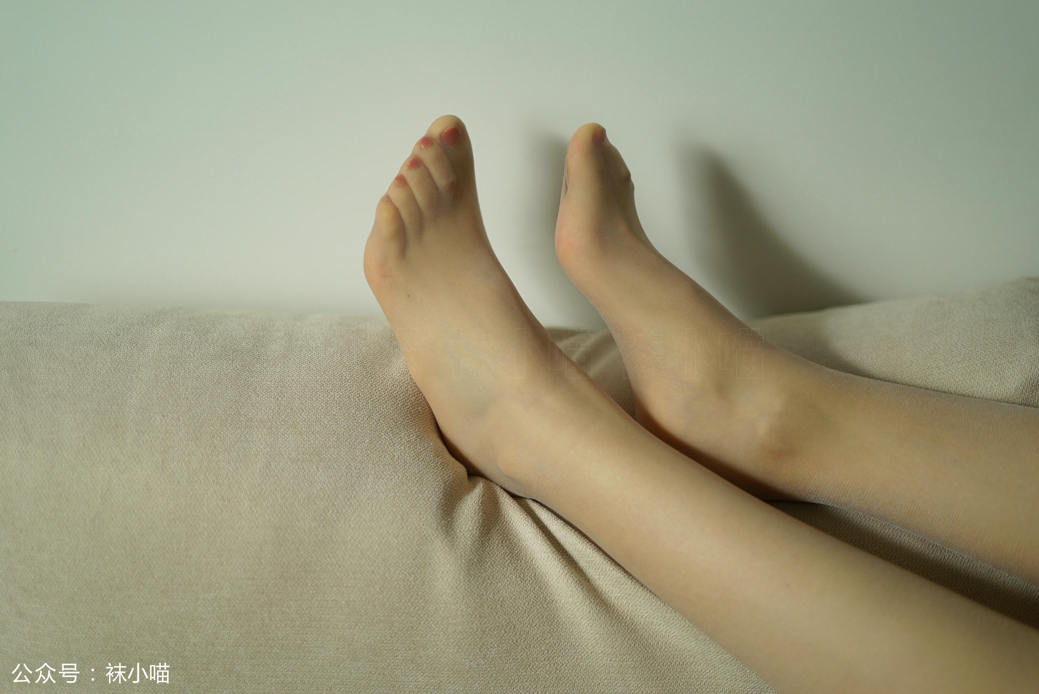 袜小喵 KT125 初冬的毛衣裙 [59P+45M]_第3集