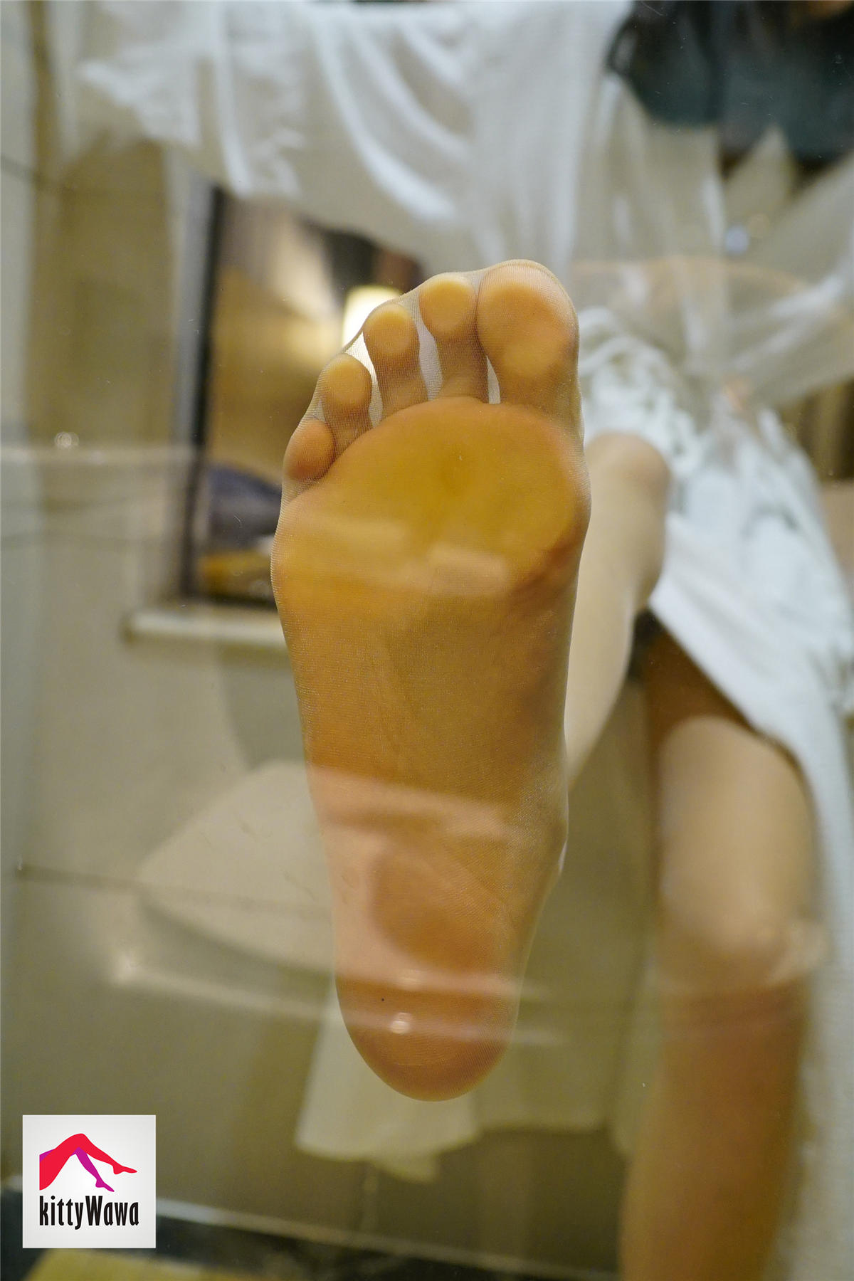 袜小喵 KT013 萝卜丁与浴袍 [99P+21M]_第2集