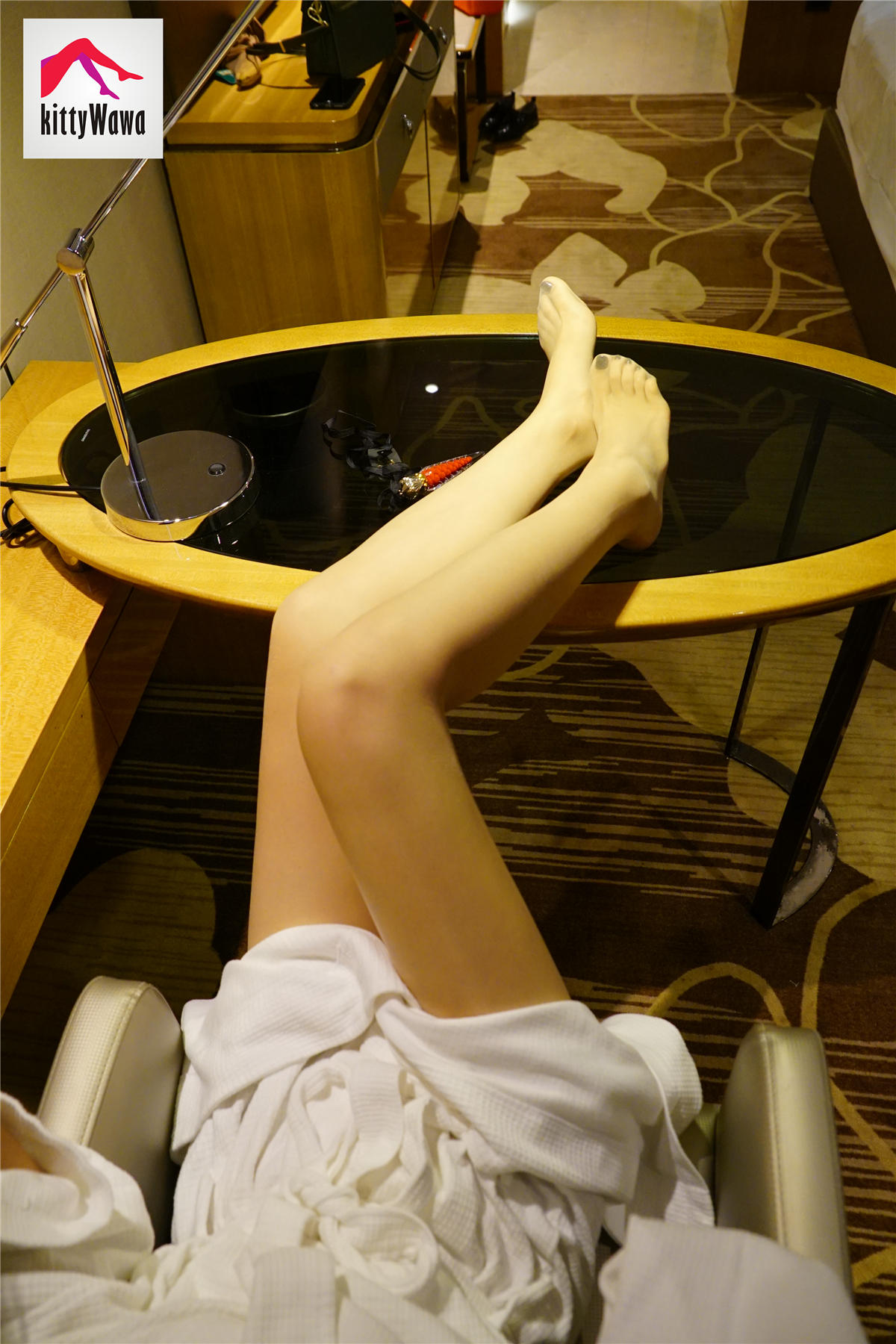 袜小喵 KT013 萝卜丁与浴袍 [99P+21M]_第2集