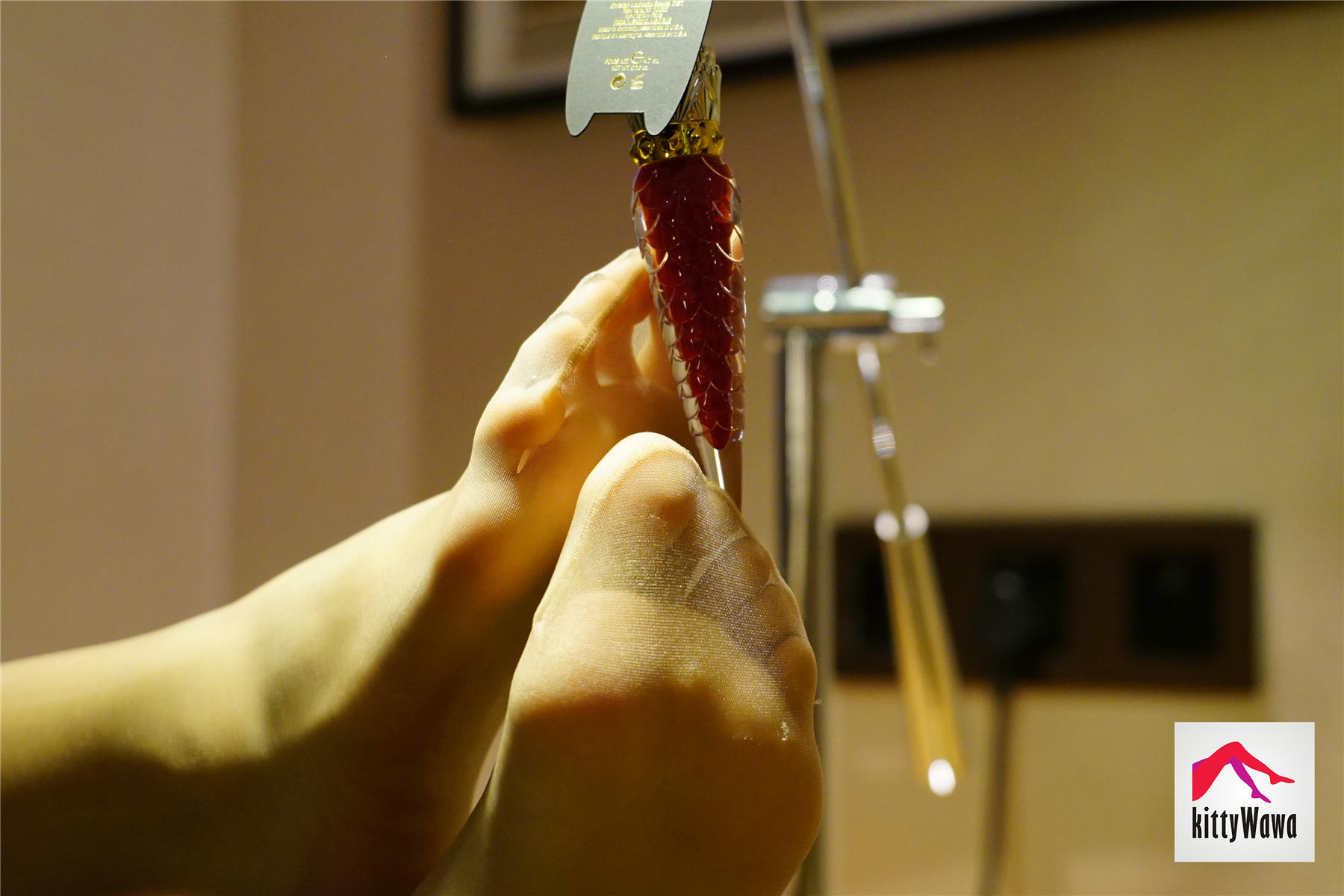 袜小喵 KT013 萝卜丁与浴袍 [99P+21M]_第3集