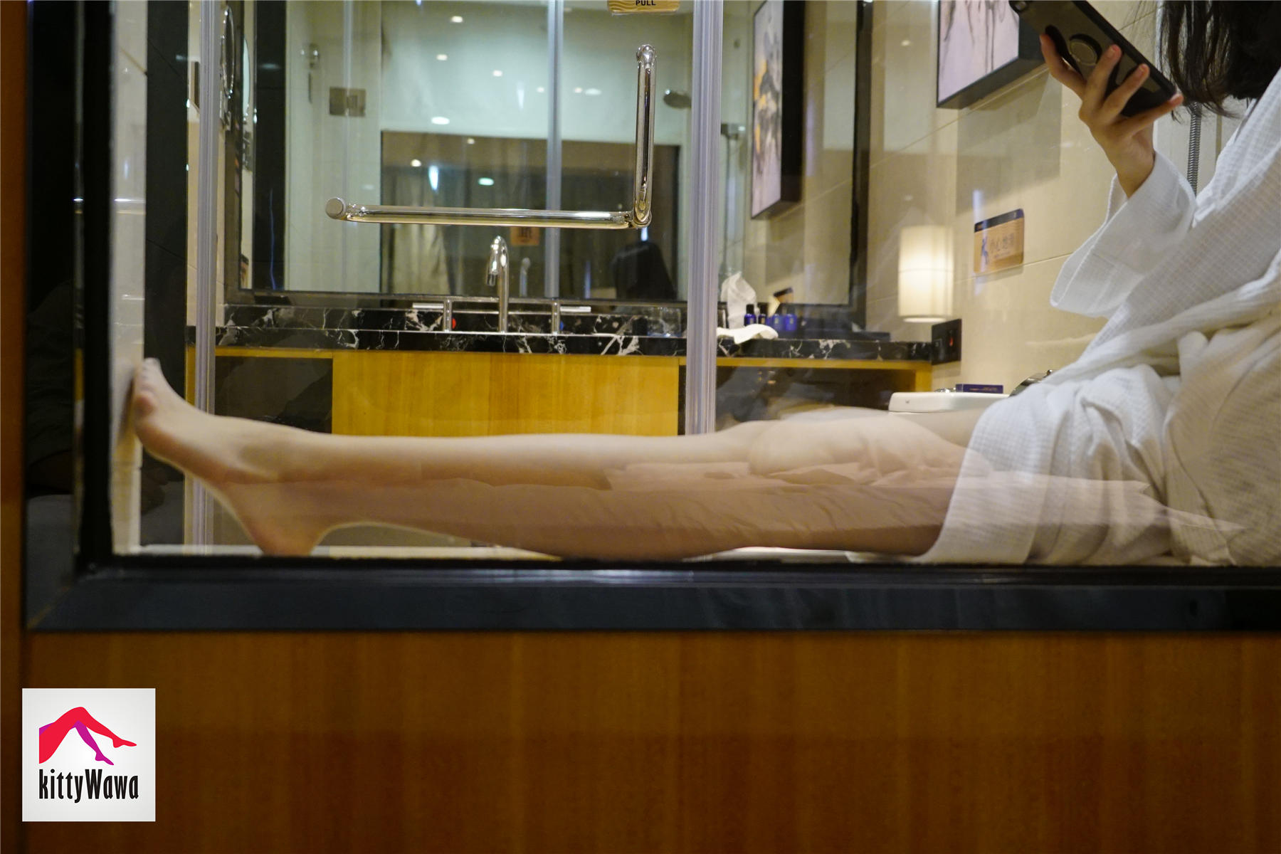 袜小喵 KT013 萝卜丁与浴袍 [99P+21M]_第1集