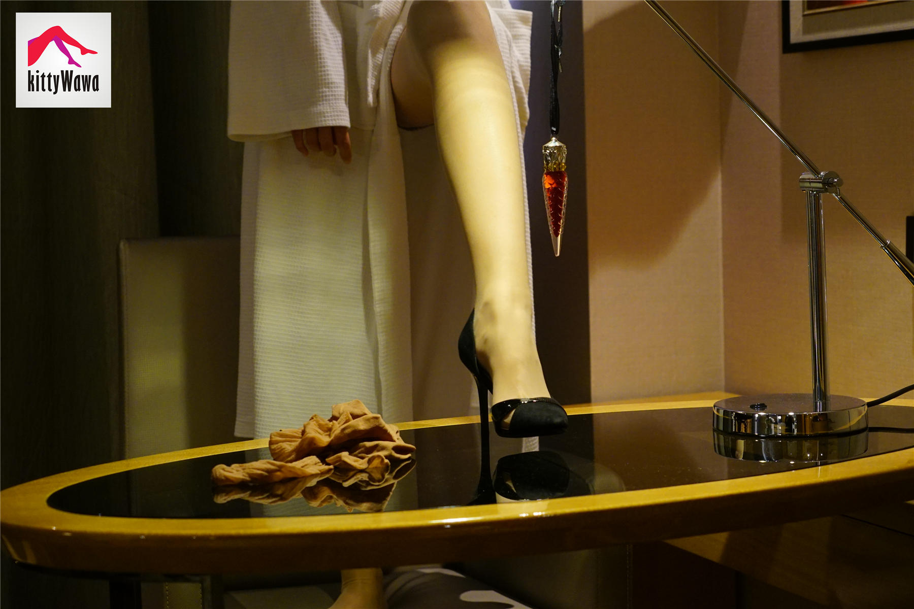 袜小喵 KT013 萝卜丁与浴袍 [99P+21M]_第4集