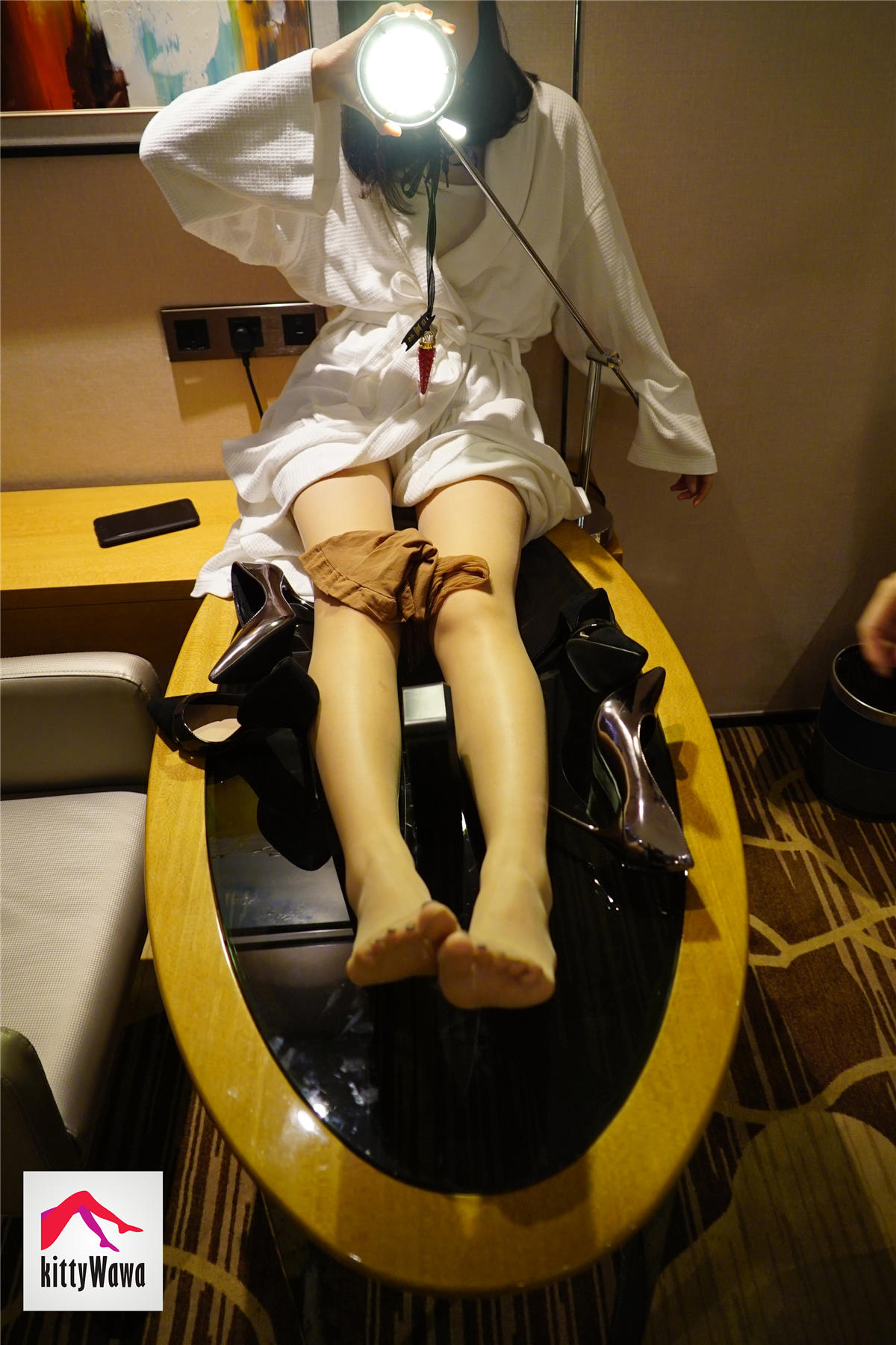 袜小喵 KT013 萝卜丁与浴袍 [99P+21M]_第5集