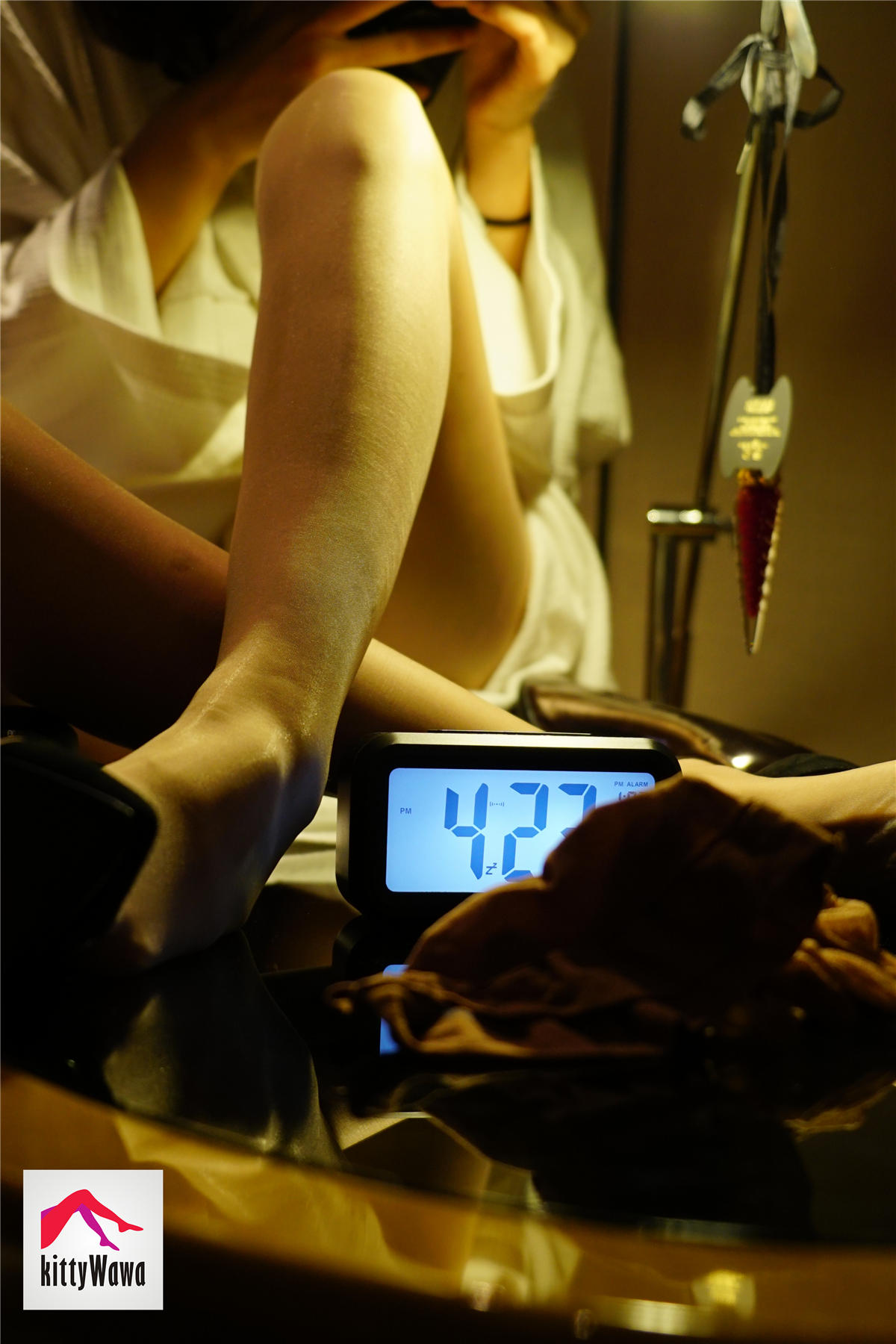 袜小喵 KT013 萝卜丁与浴袍 [99P+21M]_第5集