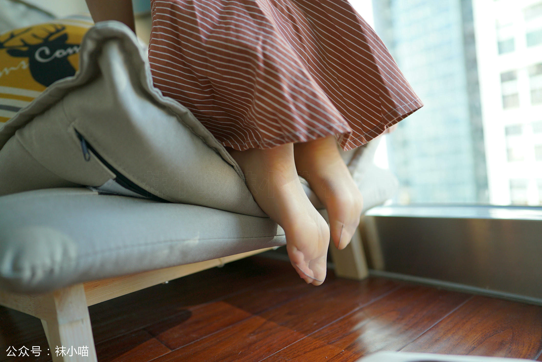 袜小喵 KT132 暖色竖条纹 [59P+52M]_第2集