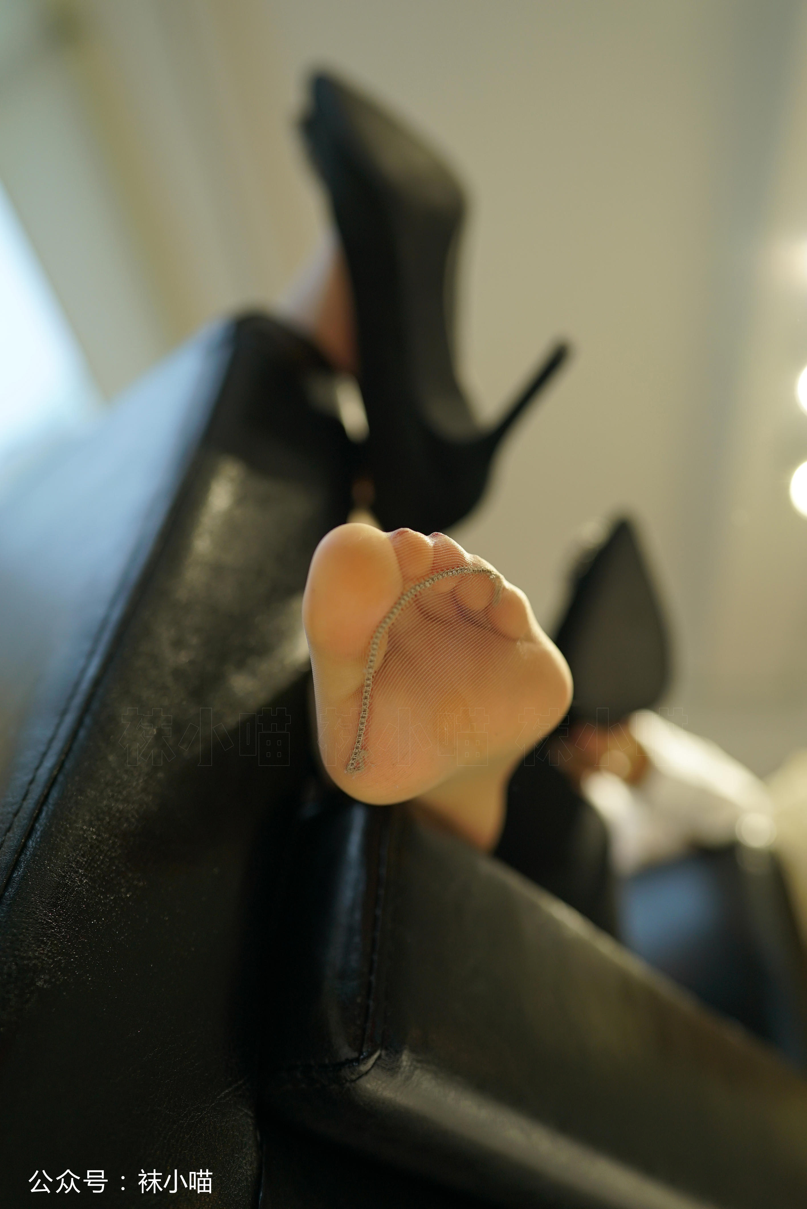 袜小喵 KT136 L总监的裤里丝 [59P+37M]_第2集