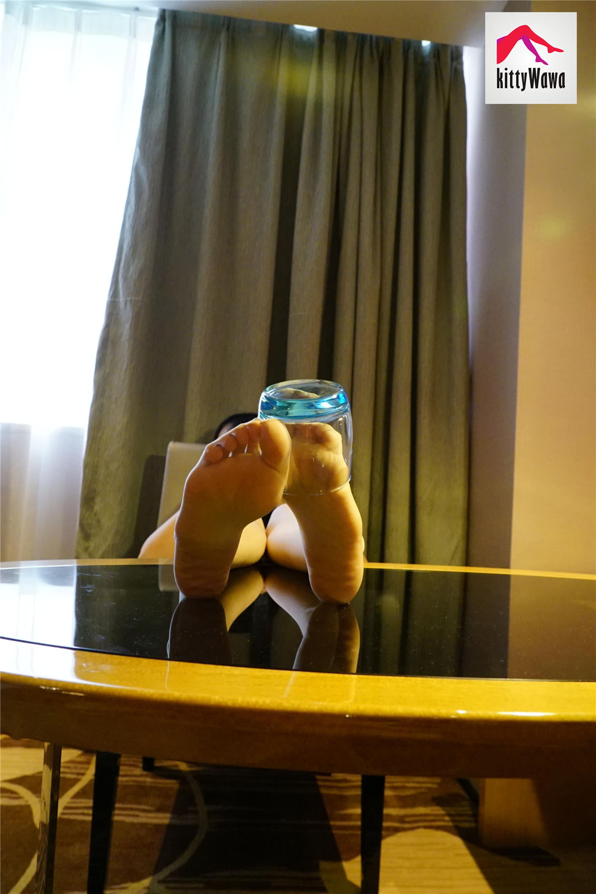 袜小喵 KT014 一女两杯 [99P+22M]_第2集