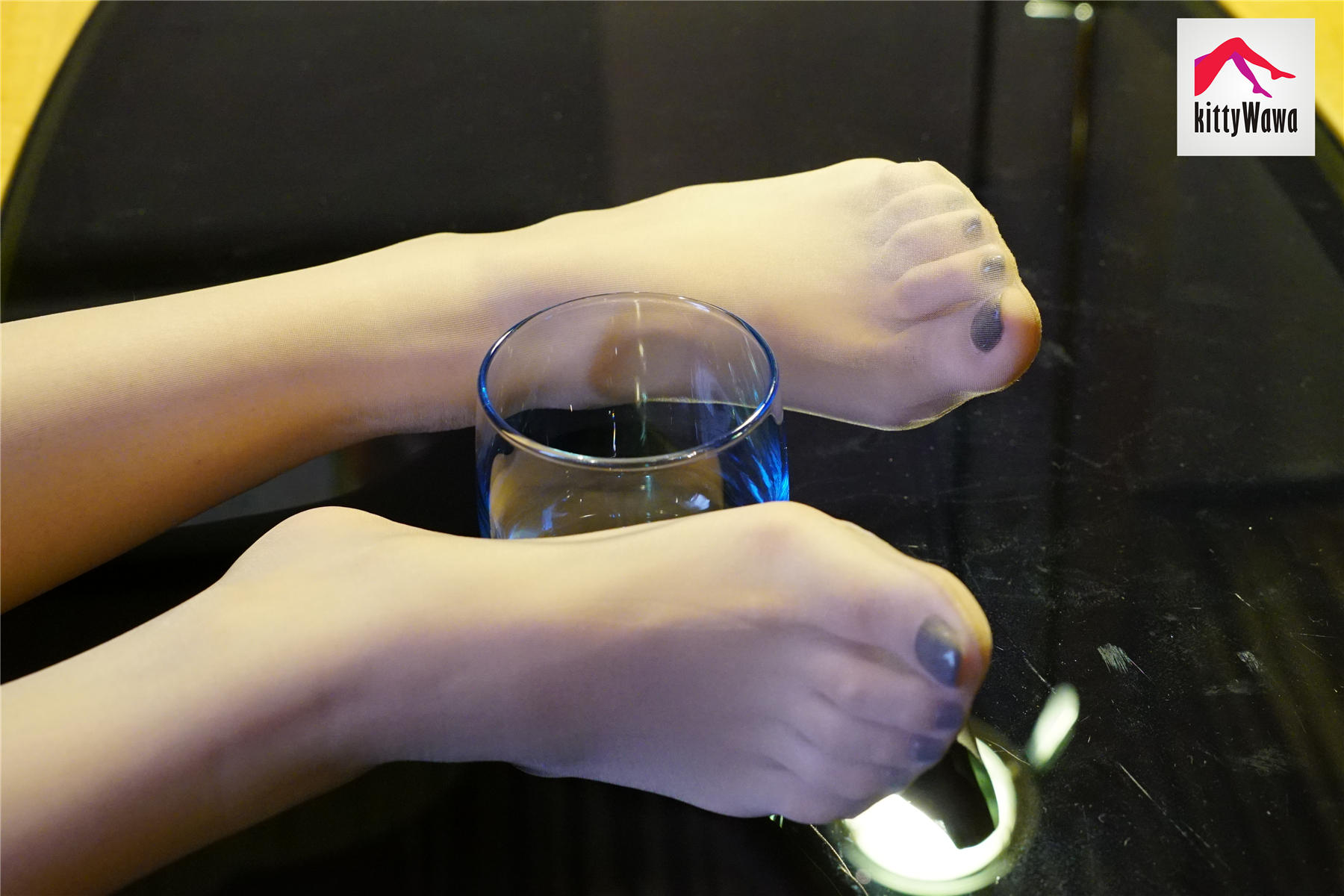 袜小喵 KT014 一女两杯 [99P+22M]_第2集