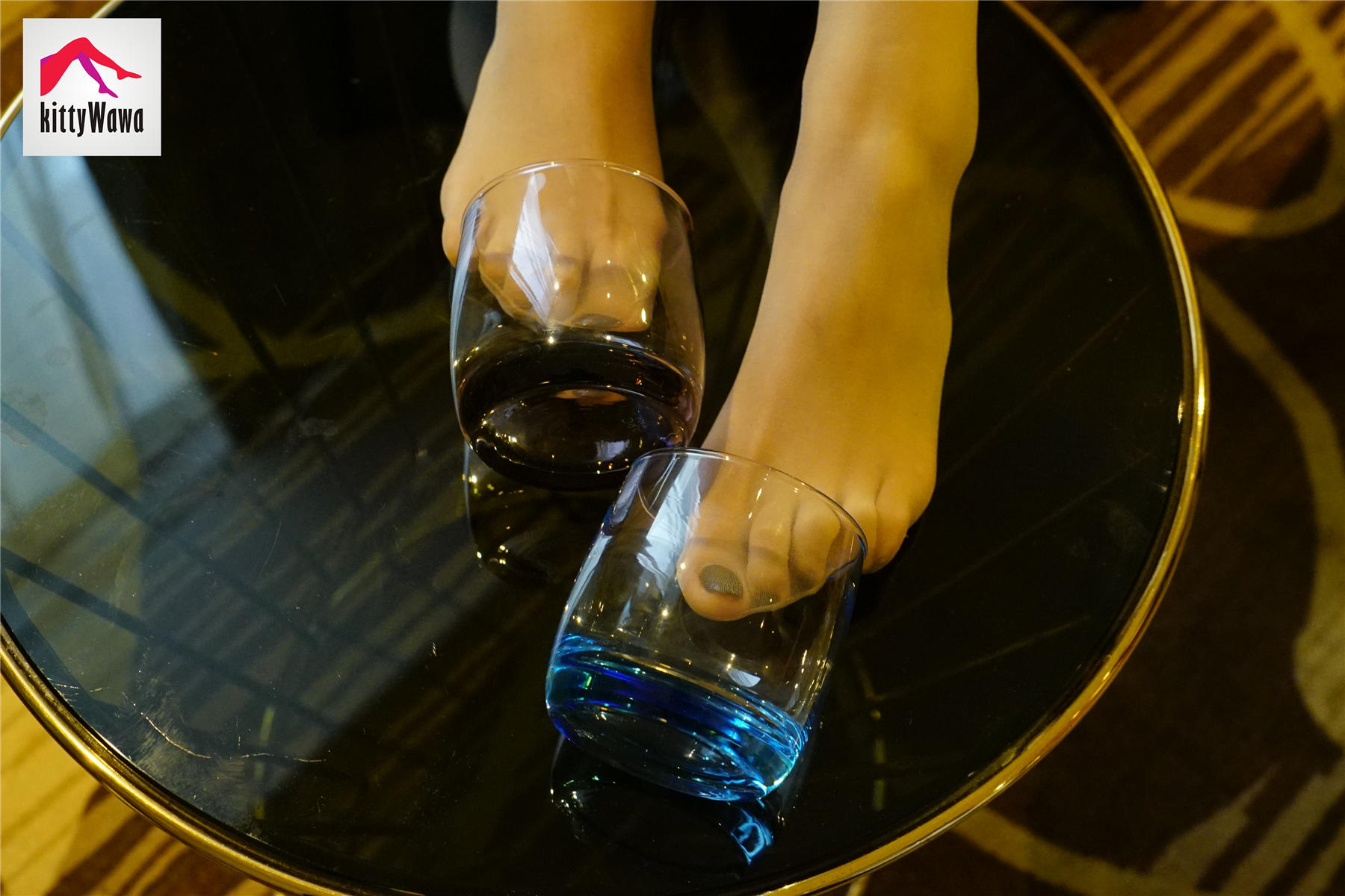 袜小喵 KT014 一女两杯 [99P+22M]_第5集