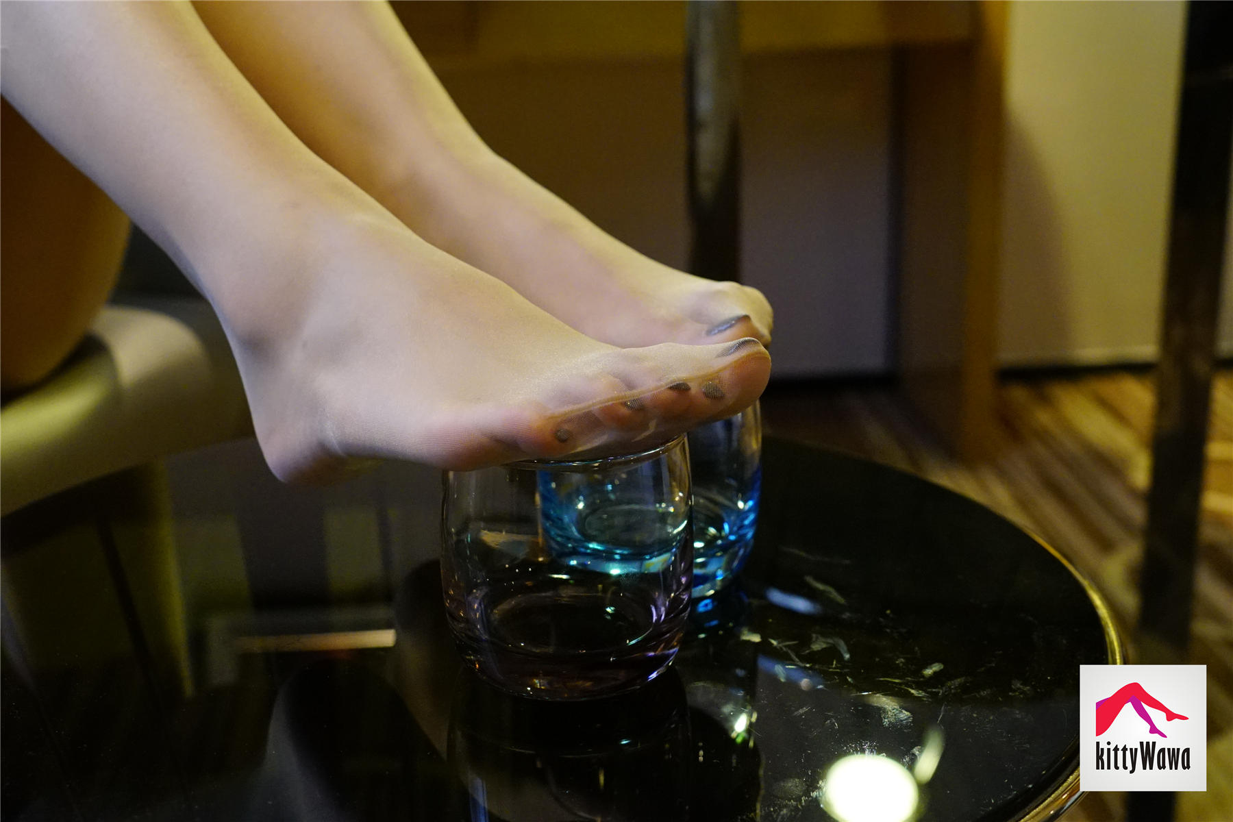 袜小喵 KT014 一女两杯 [99P+22M]_第5集