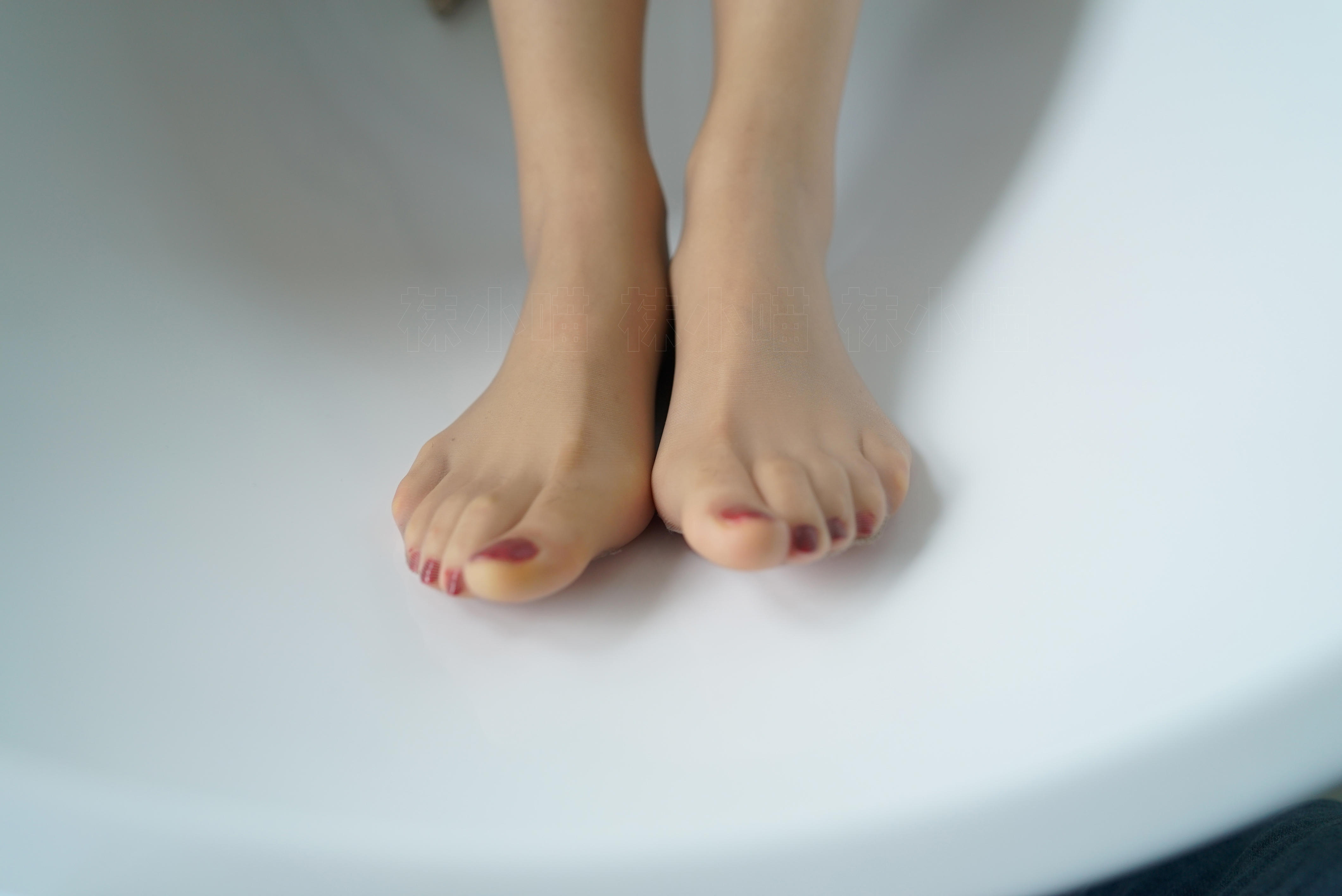 袜小喵 KT141 皮裤小野猫 [60P+29M]_第1集