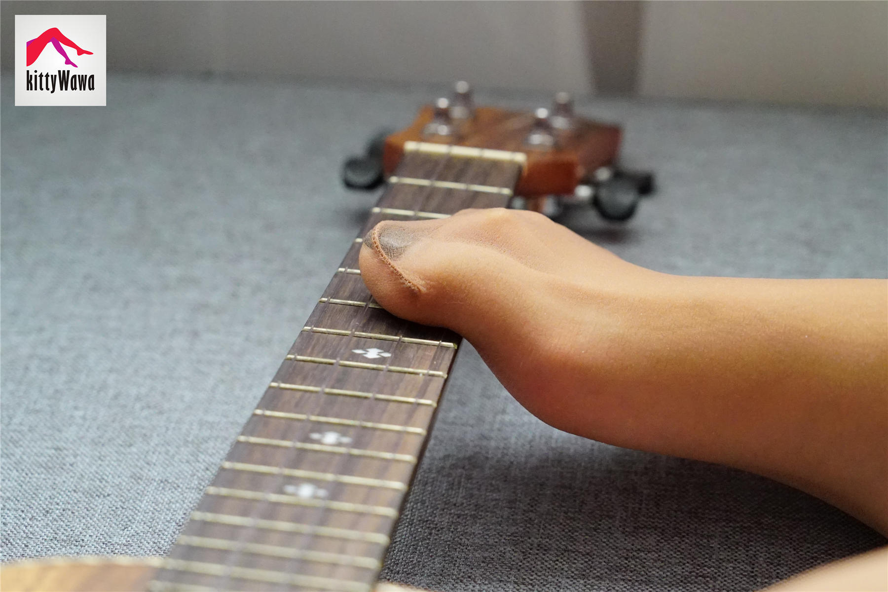 袜小喵 KT015 不会弹琴的小仙女 [99P+27M]_第3集