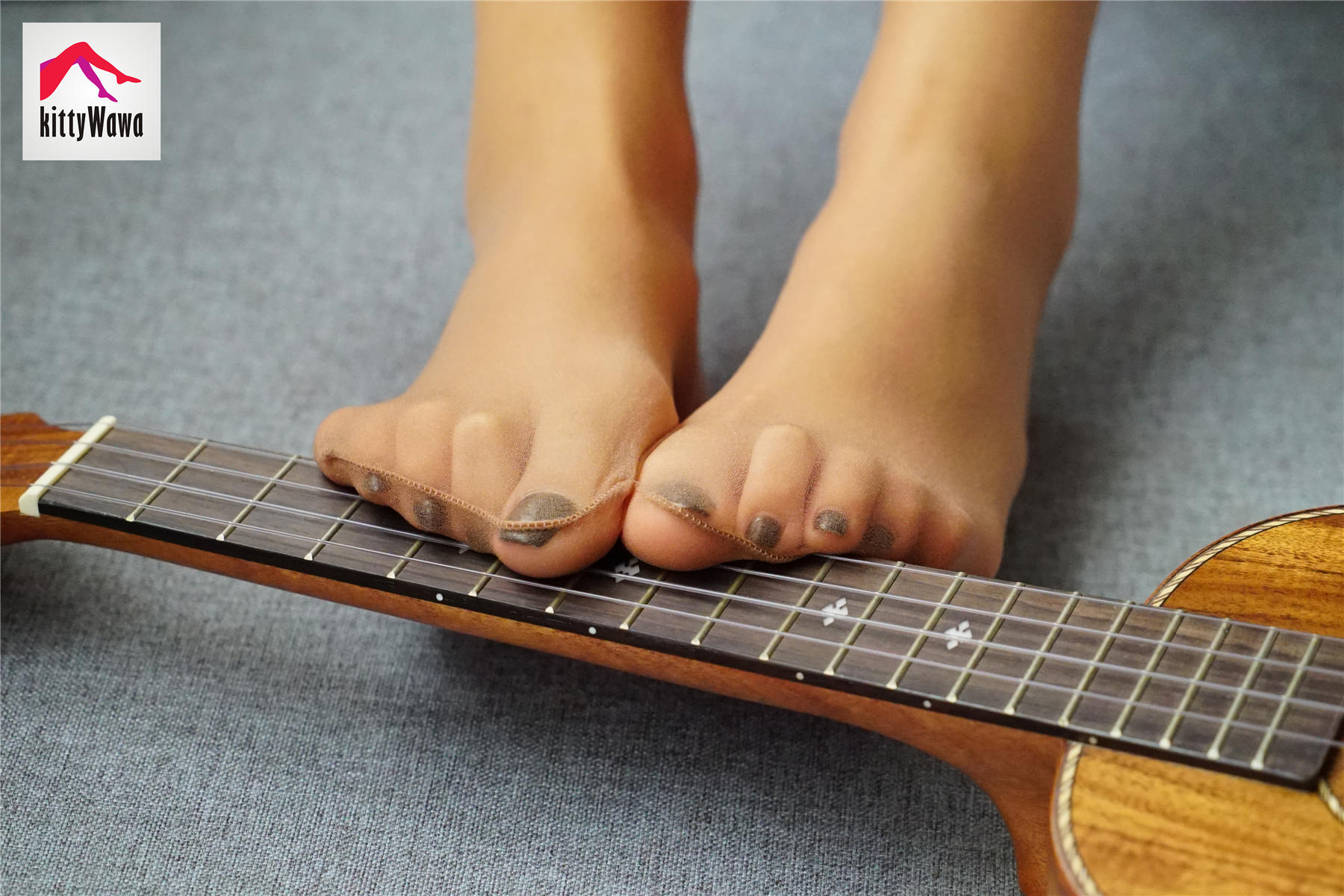 袜小喵 KT015 不会弹琴的小仙女 [99P+27M]_第4集