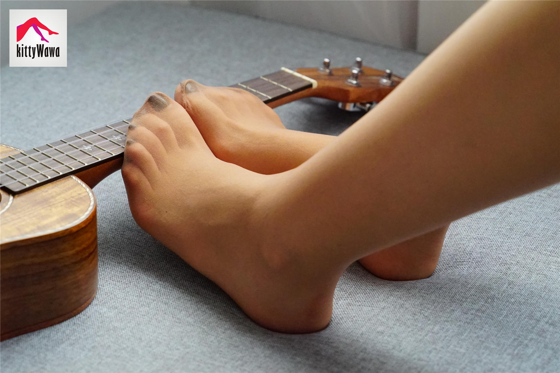 袜小喵 KT015 不会弹琴的小仙女 [99P+27M]_第4集