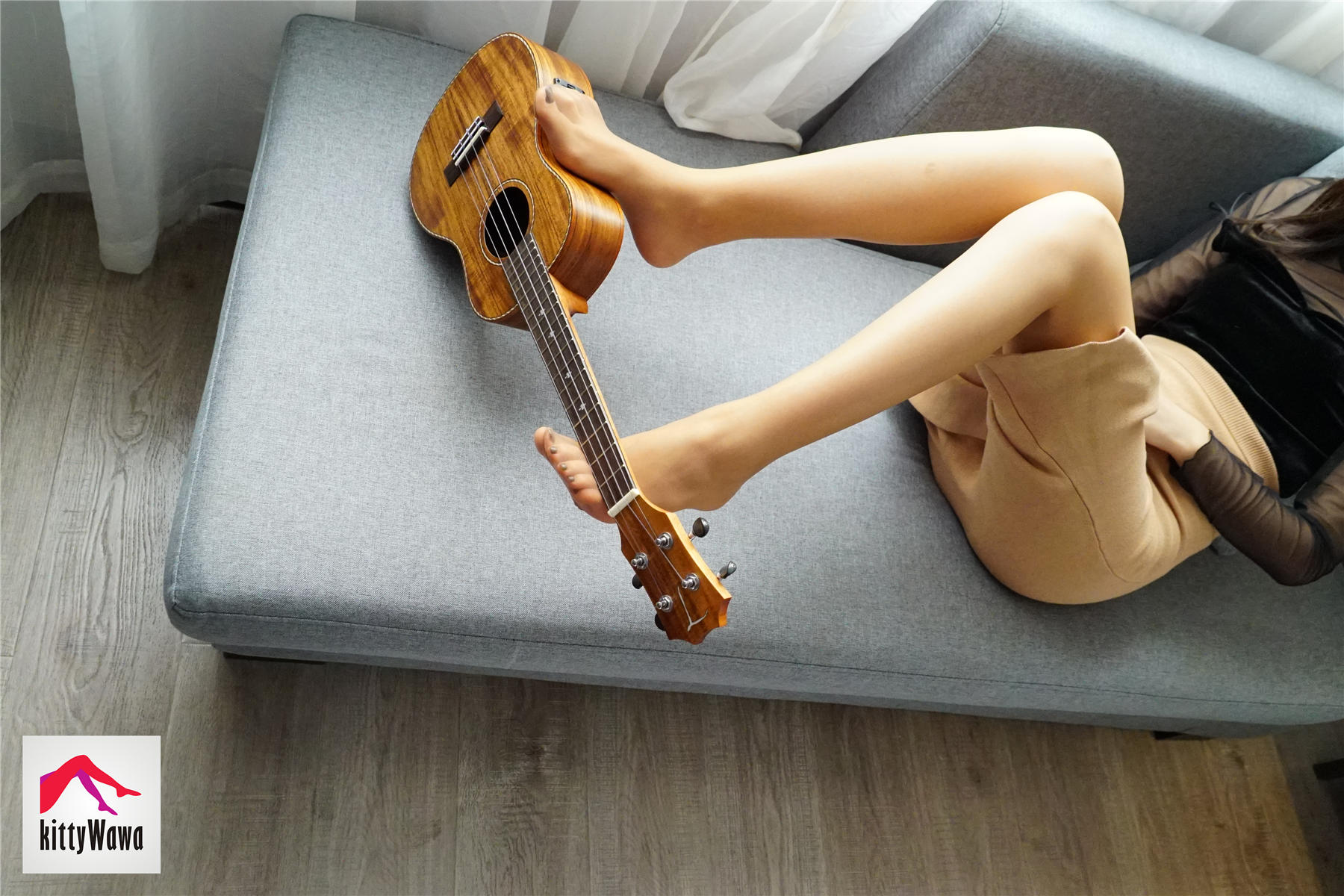 袜小喵 KT015 不会弹琴的小仙女 [99P+27M]_第4集