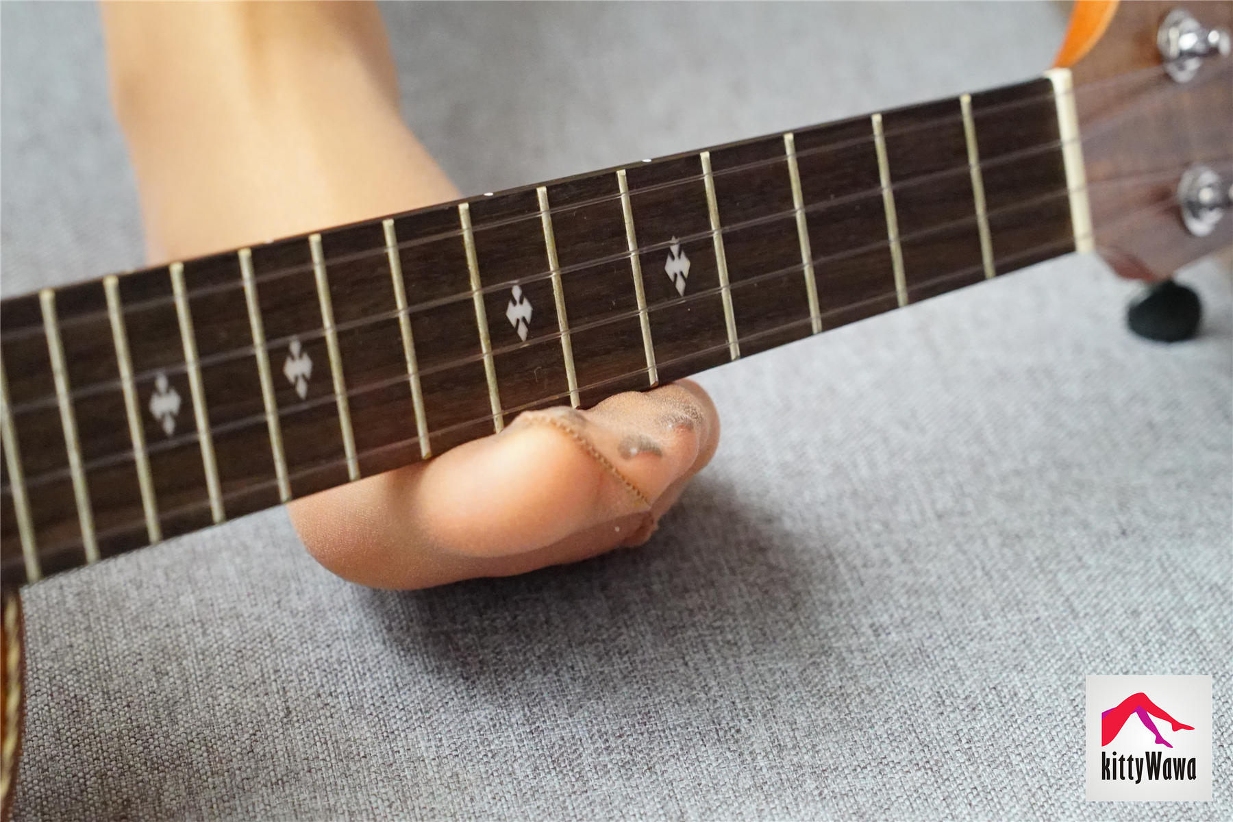 袜小喵 KT015 不会弹琴的小仙女 [99P+27M]_第4集