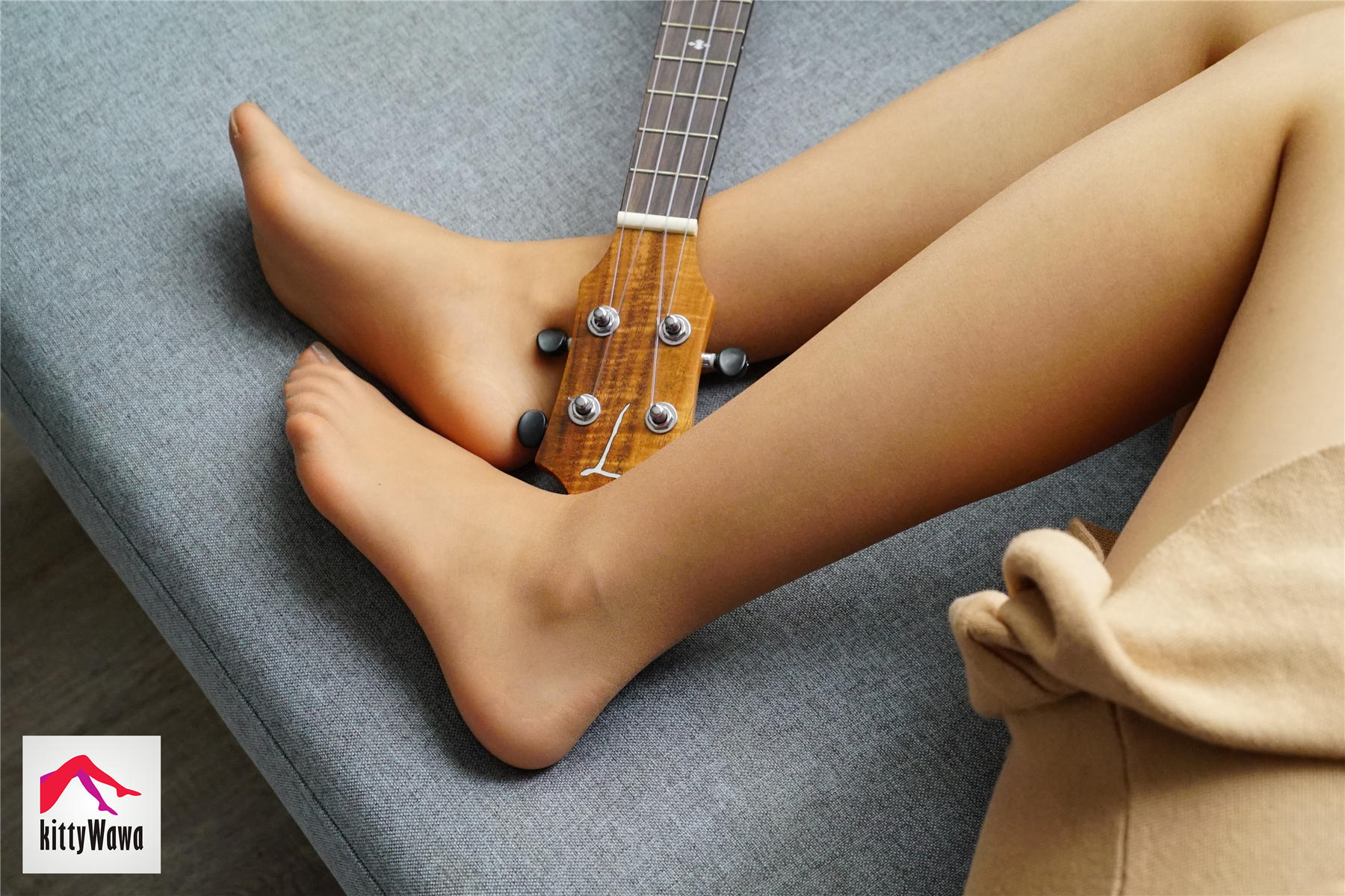 袜小喵 KT015 不会弹琴的小仙女 [99P+27M]_第4集