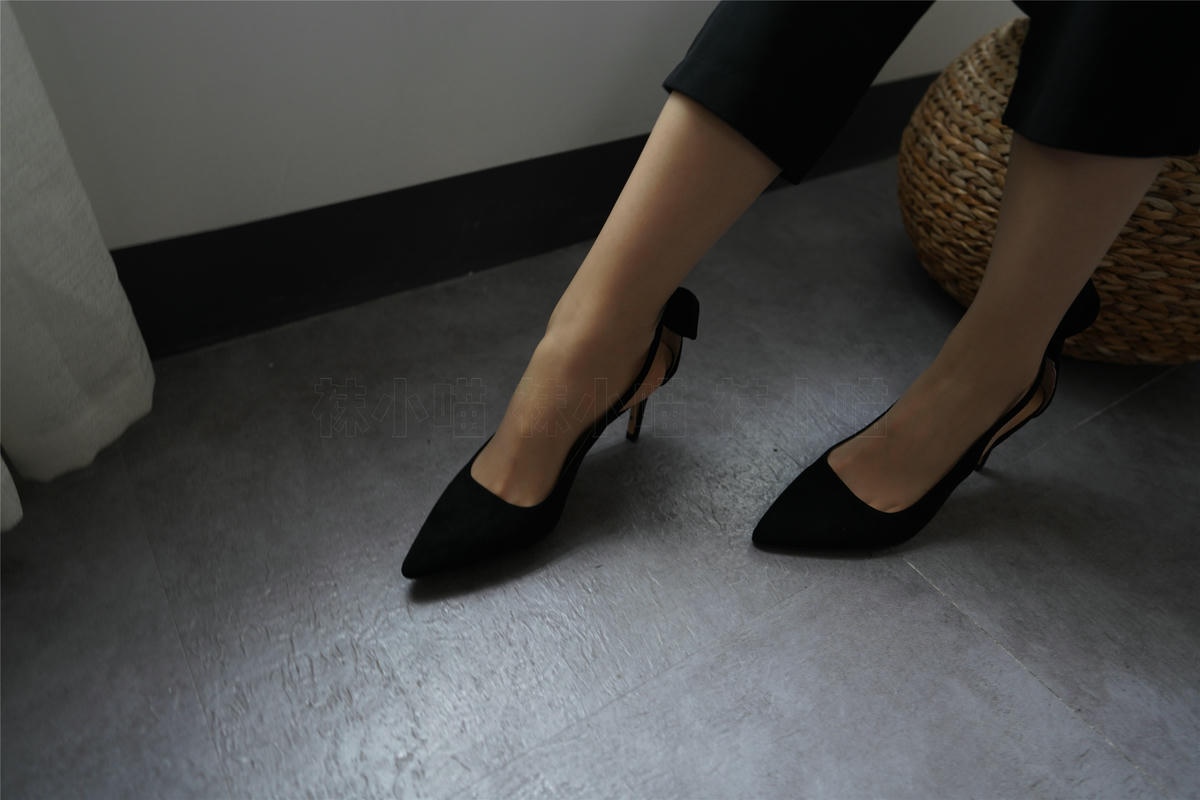 袜小喵 KT168 吃我一脚 [60P+75M]_第1集