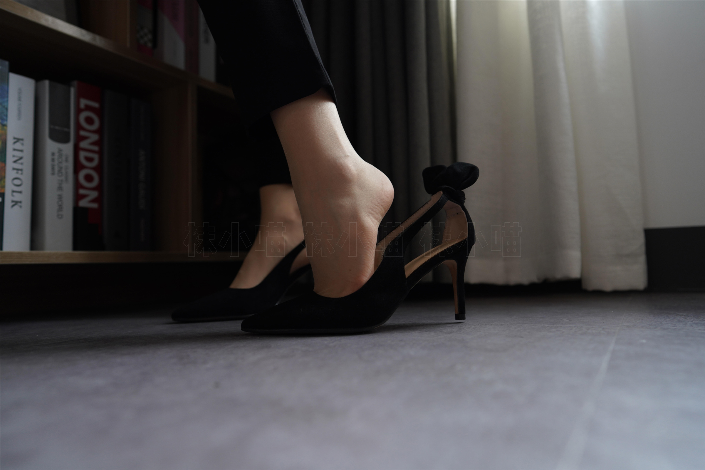 袜小喵 KT168 吃我一脚 [60P+75M]_第2集