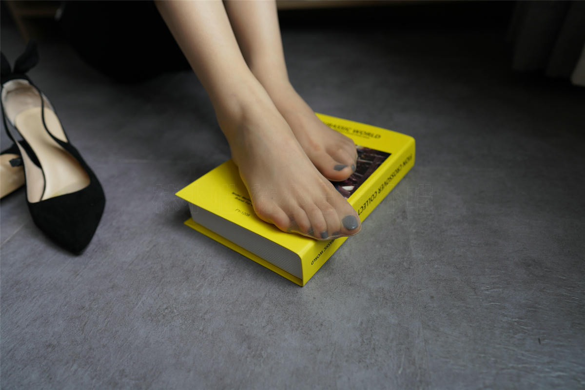 袜小喵 KT168 吃我一脚 [60P+75M]_第2集