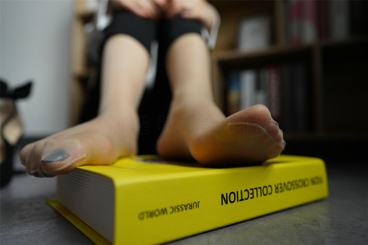 袜小喵 KT168 吃我一脚 [60P+75M]_第2集