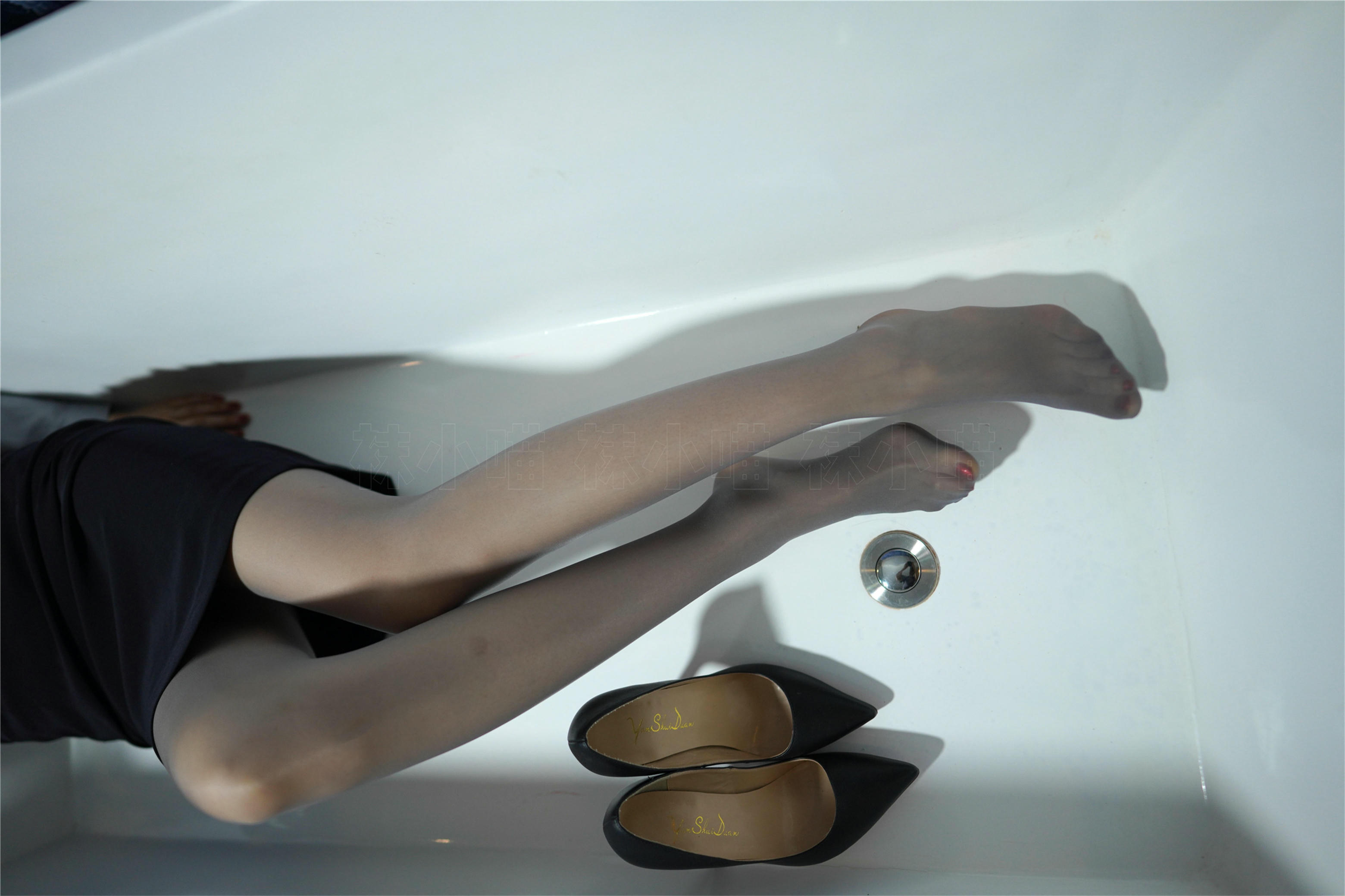 袜小喵 KT169 欲缸 [60P+152M]_第2集