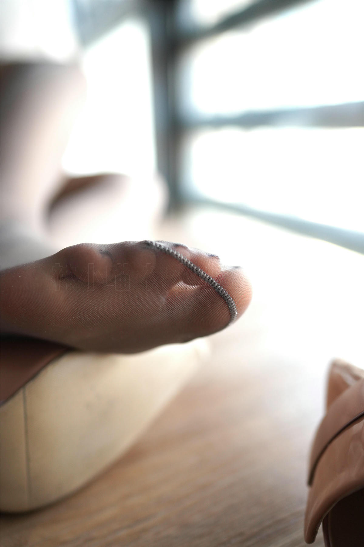 袜小喵 KT175 看脚！臭弟弟 [60P+99M]_第3集