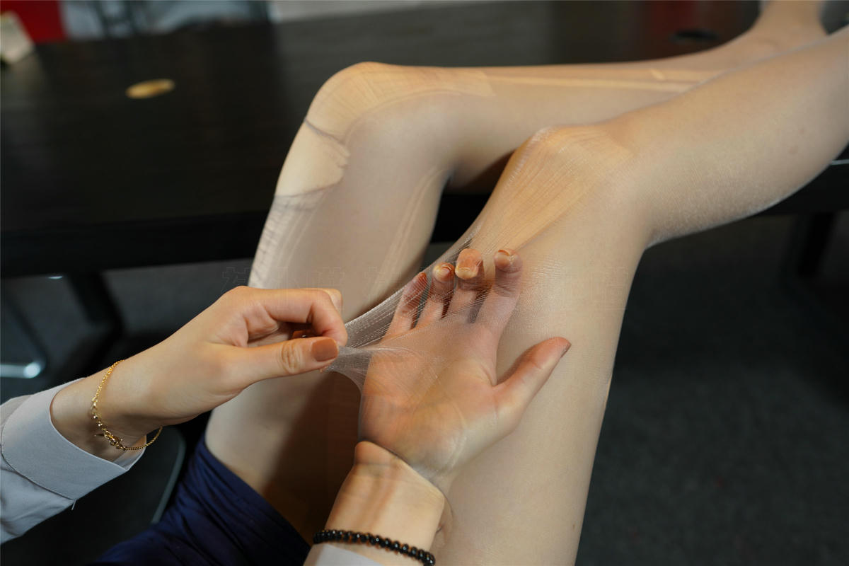 袜小喵 KT177 丝袜破了 [60P+86M]_第2集