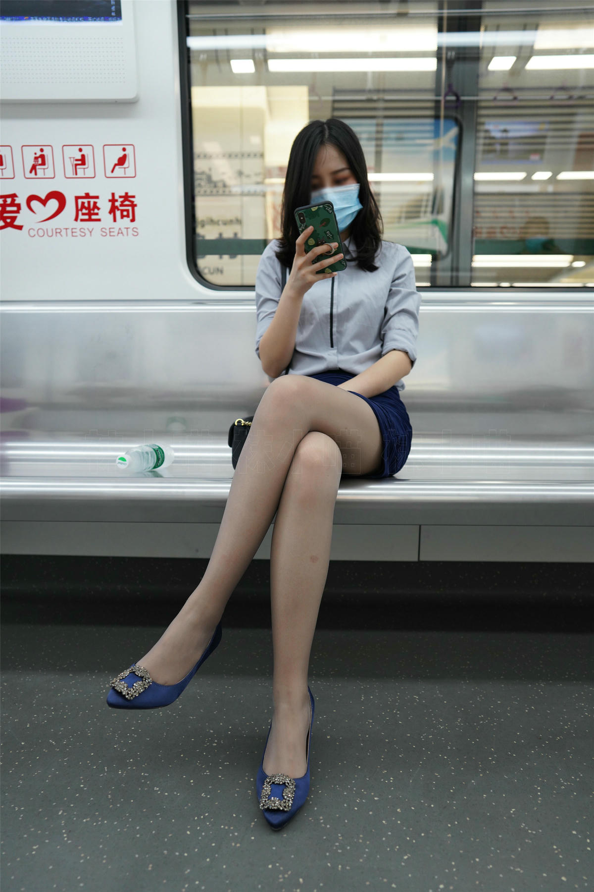 袜小喵 KT187 地铁偶遇 [60P+100M]_第2集