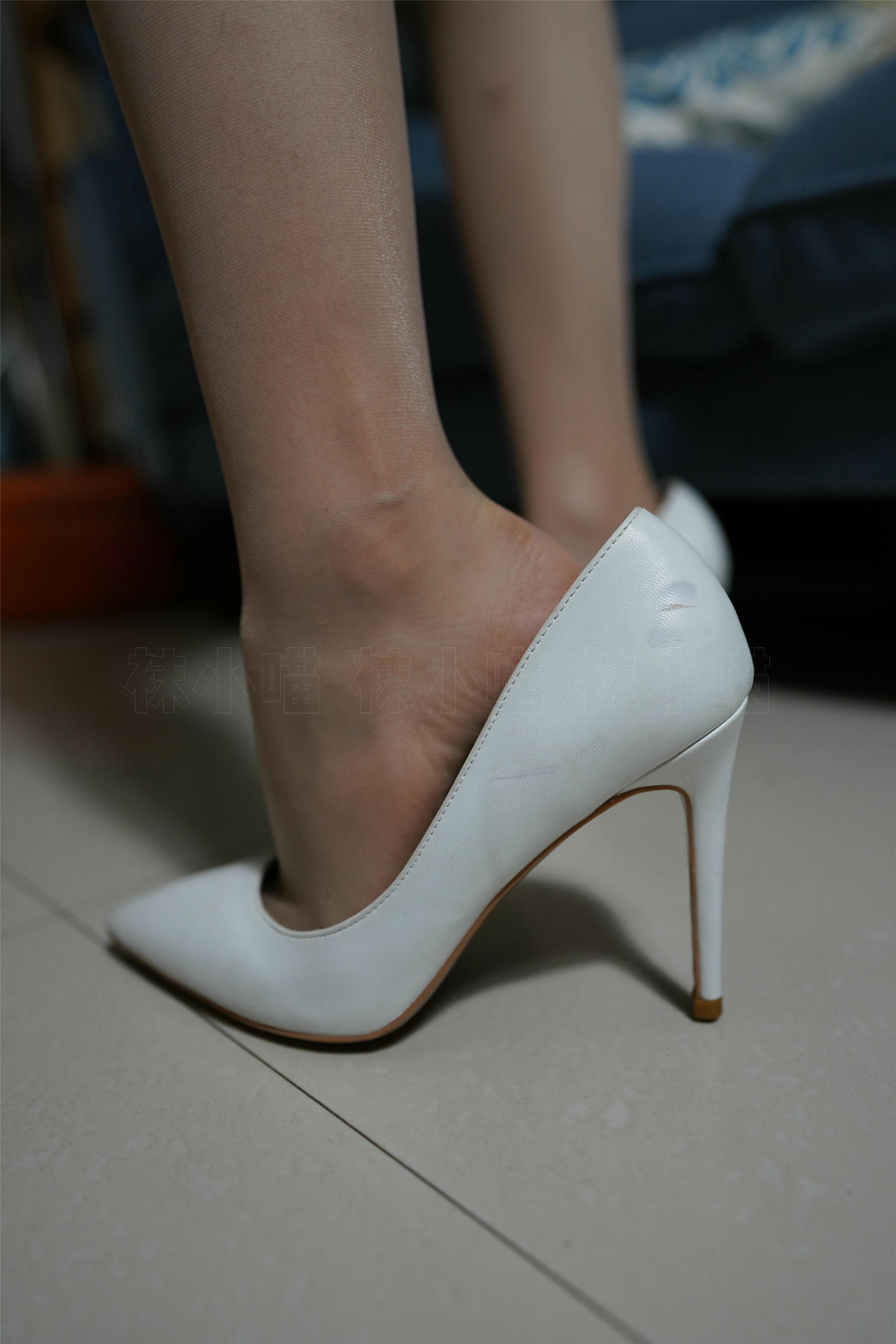 袜小喵 KT190 裙起攻之 [60P+106M]_第1集