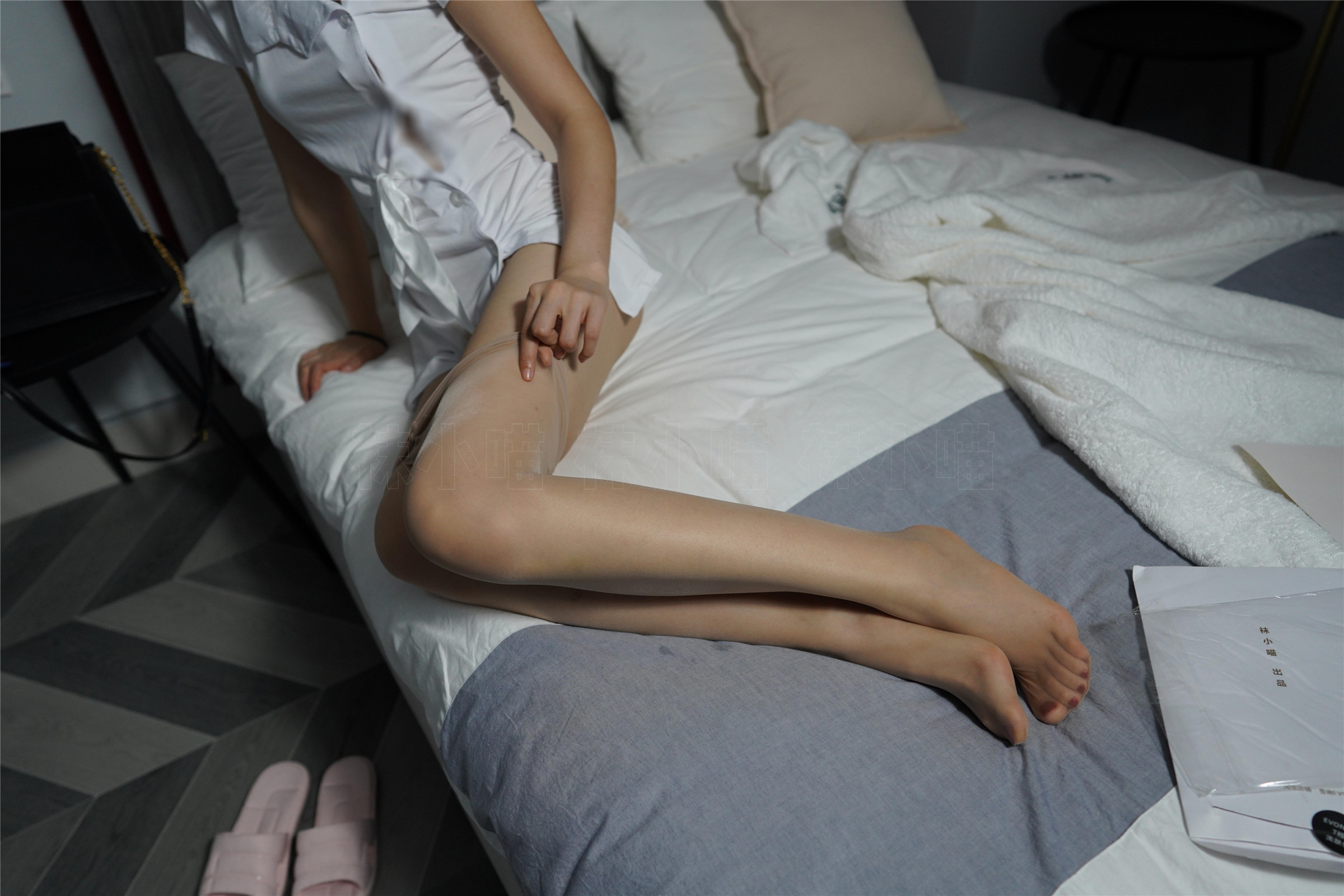 袜小喵 KT195 沐浴更衣 [60P+69M]_第2集