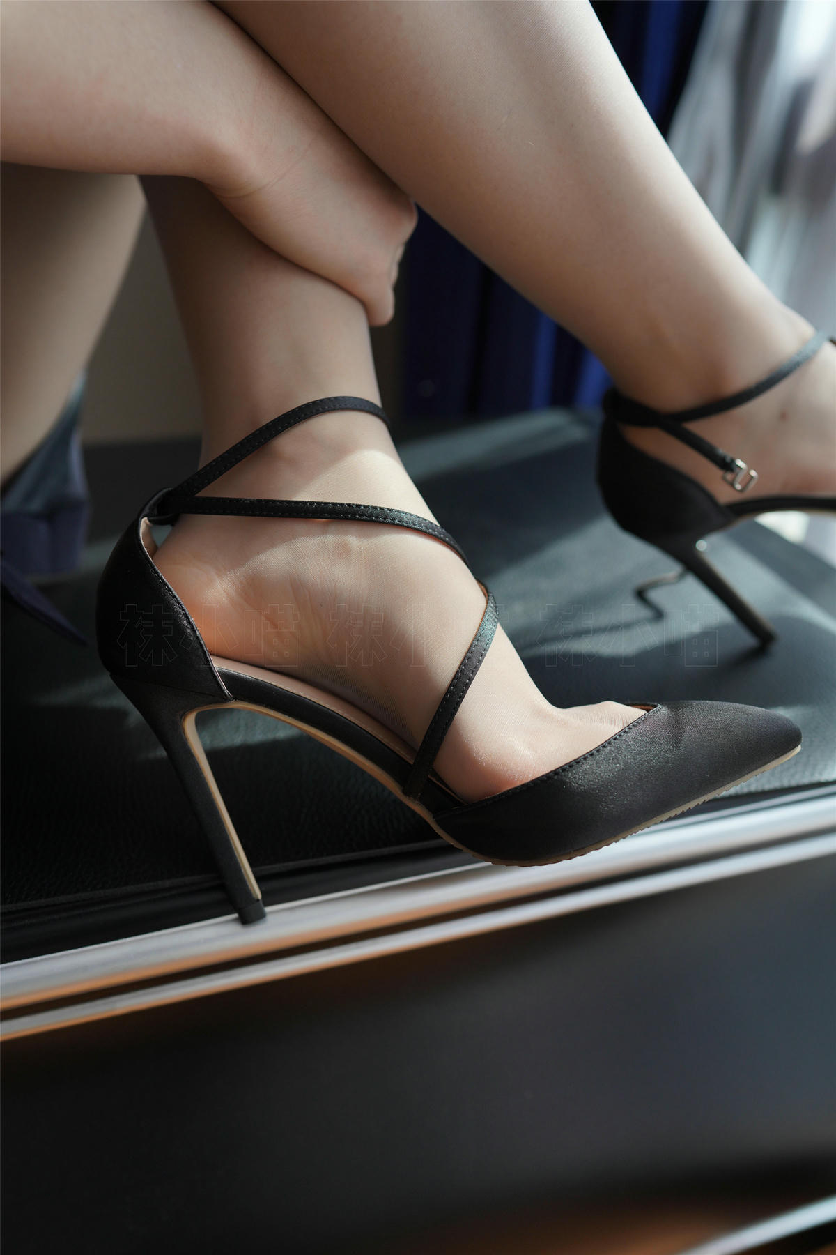 袜小喵 KT196 欲望制服 [60P+67M]_第2集