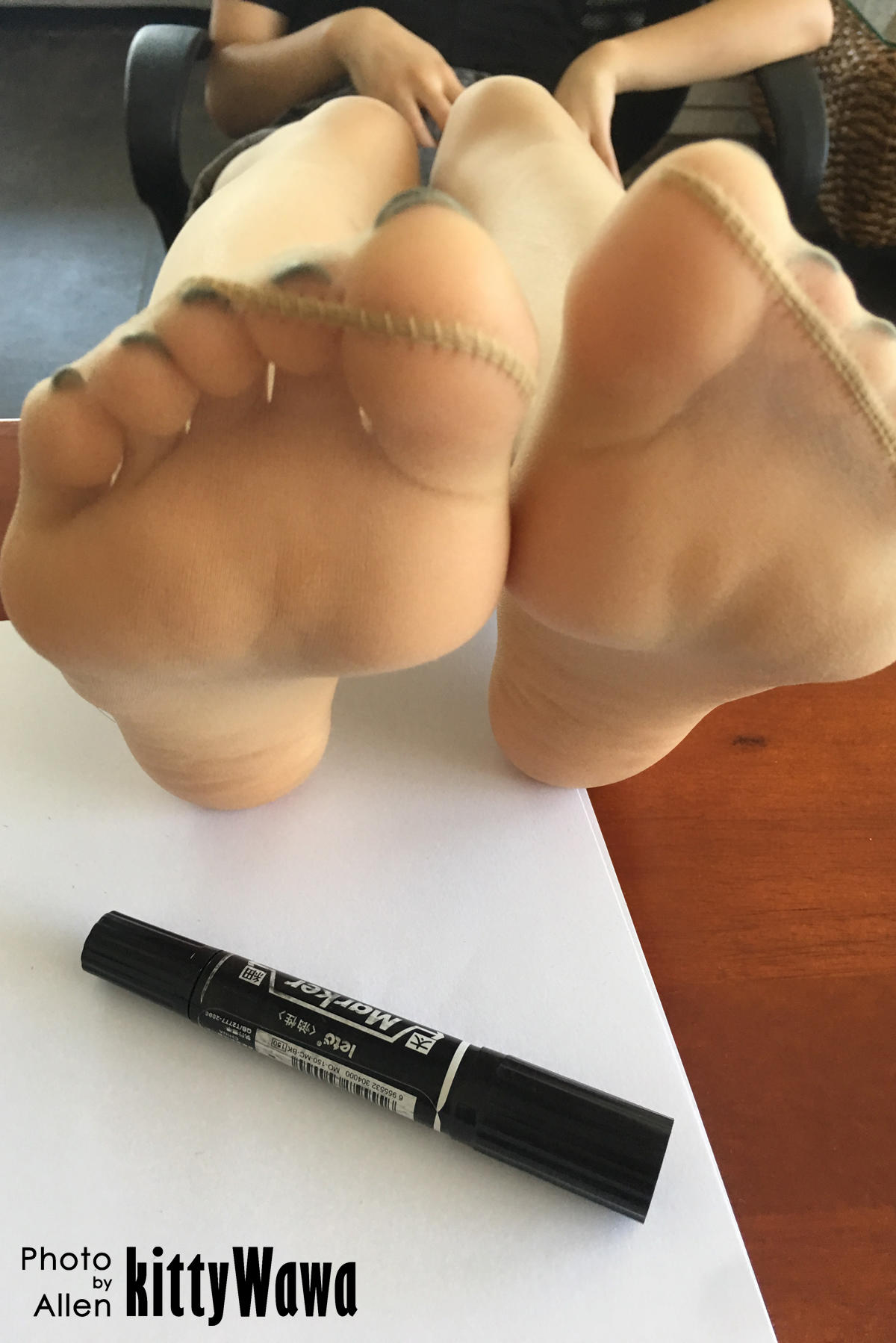 袜小喵 KT002 玩物 马克笔 [99P+18M]_第2集