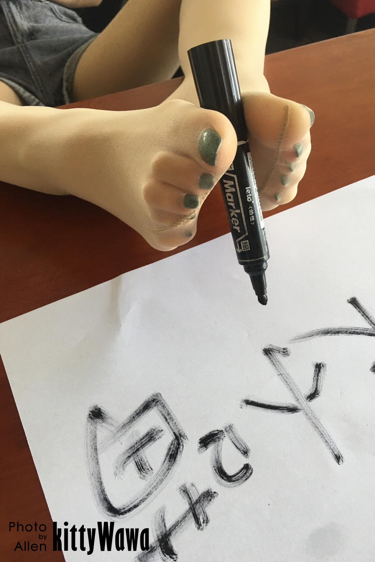 袜小喵 KT002 玩物 马克笔 [99P+18M]_第4集