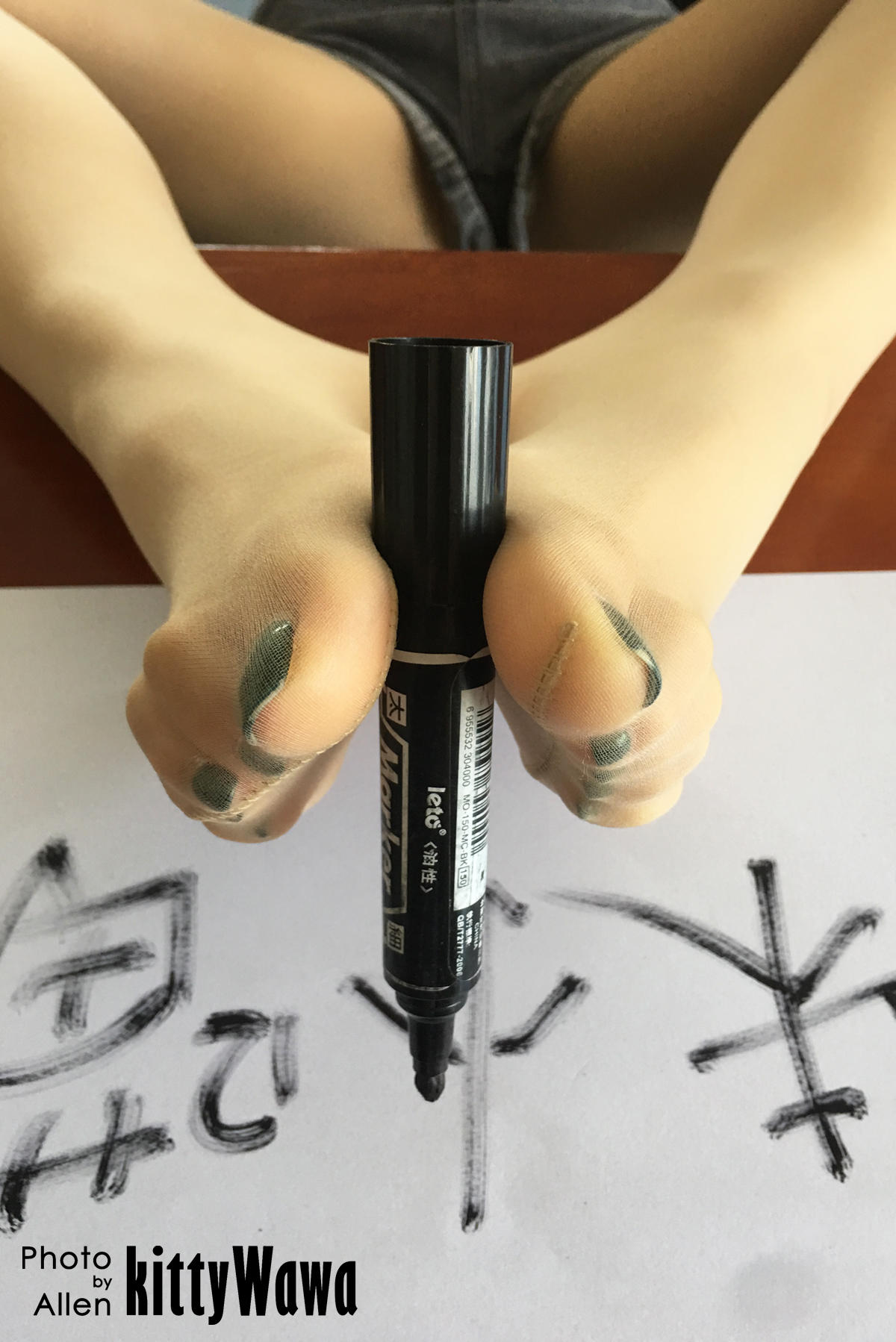 袜小喵 KT002 玩物 马克笔 [99P+18M]_第4集