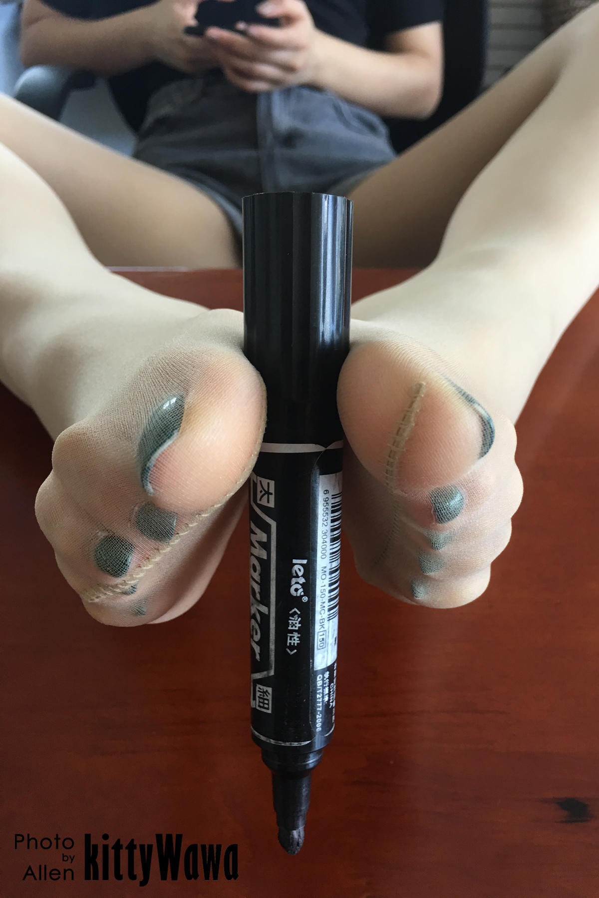 袜小喵 KT002 玩物 马克笔 [99P+18M]_第4集