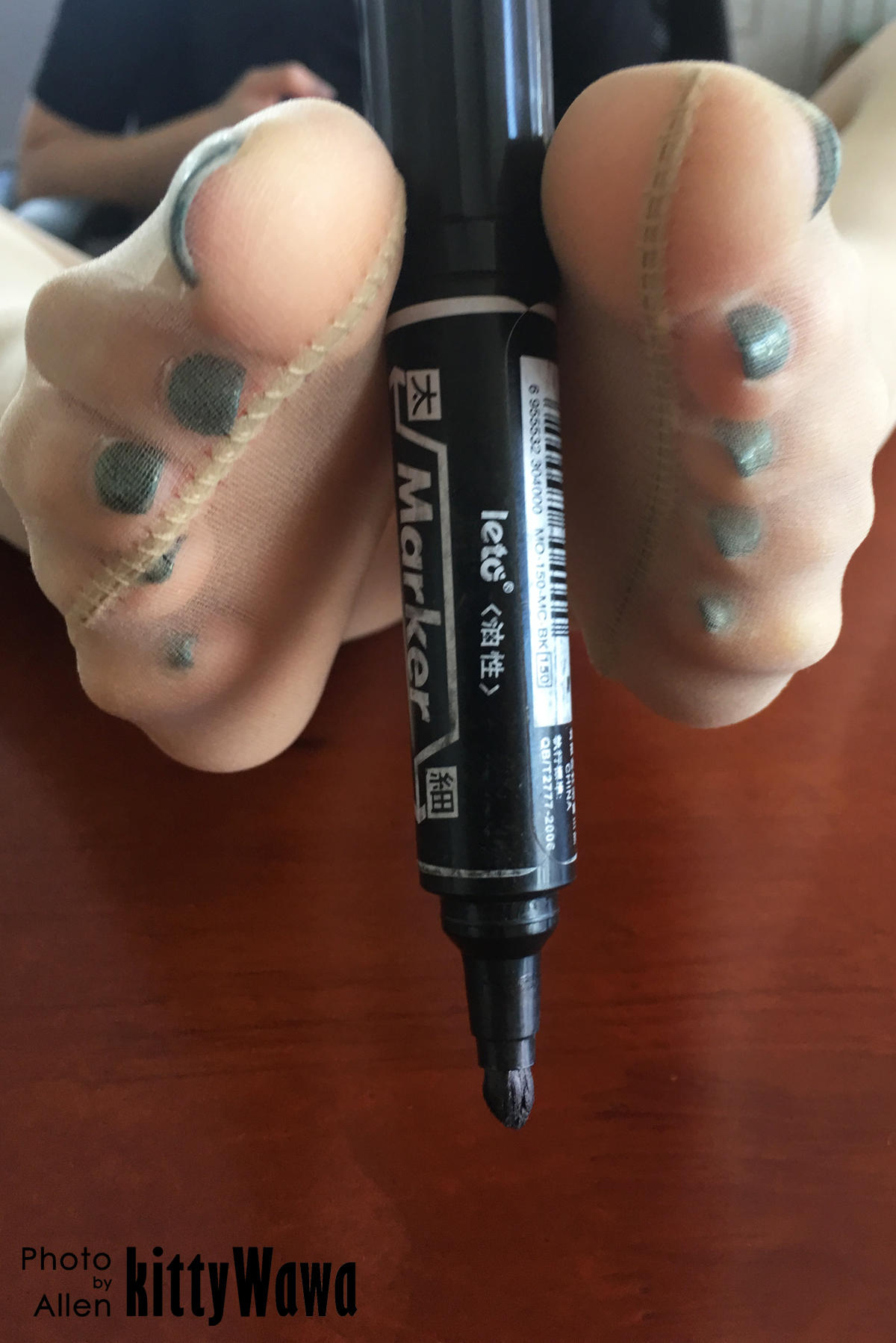 袜小喵 KT002 玩物 马克笔 [99P+18M]_第4集