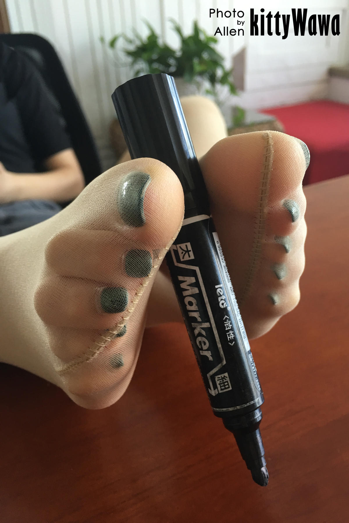 袜小喵 KT002 玩物 马克笔 [99P+18M]_第4集