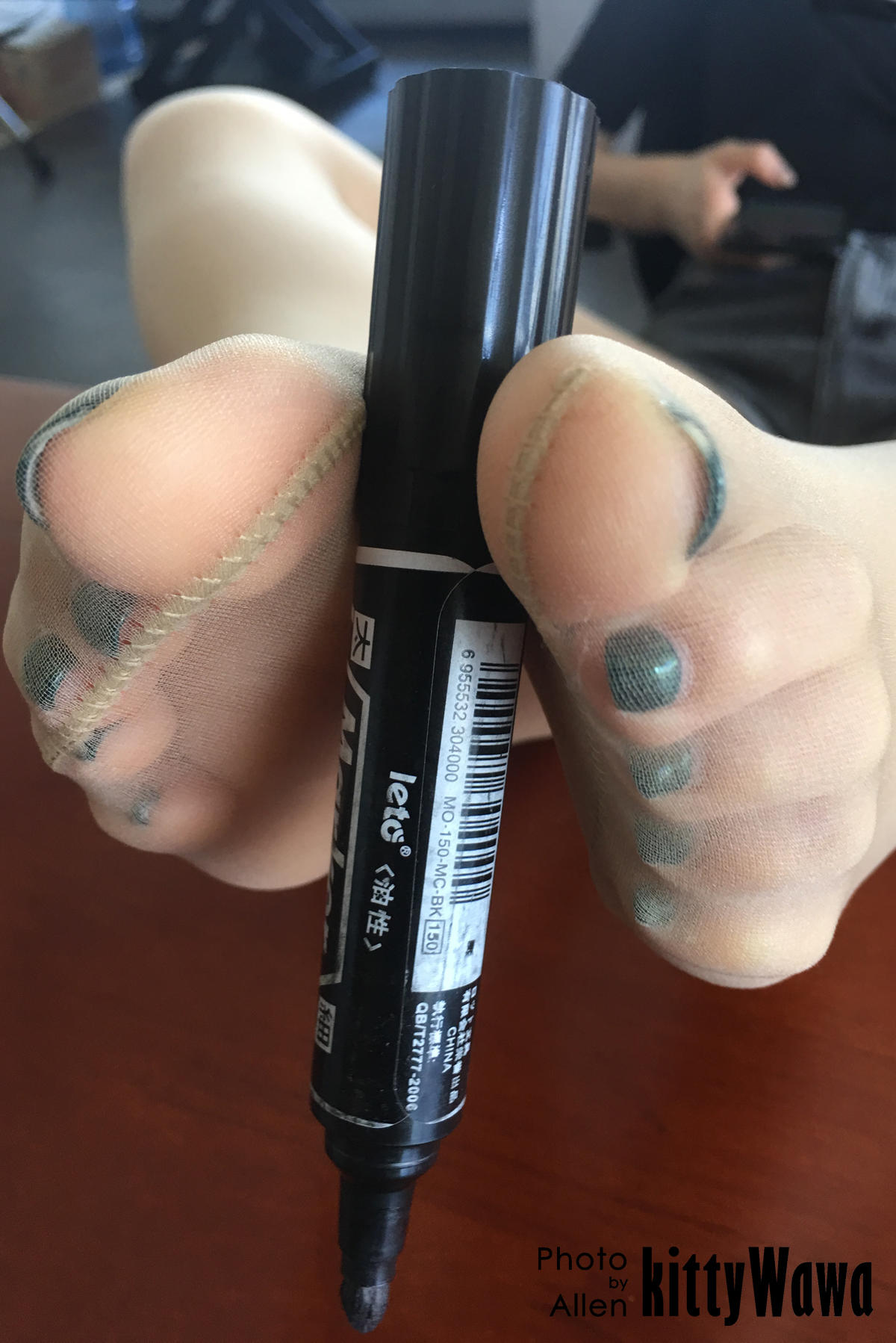 袜小喵 KT002 玩物 马克笔 [99P+18M]_第4集