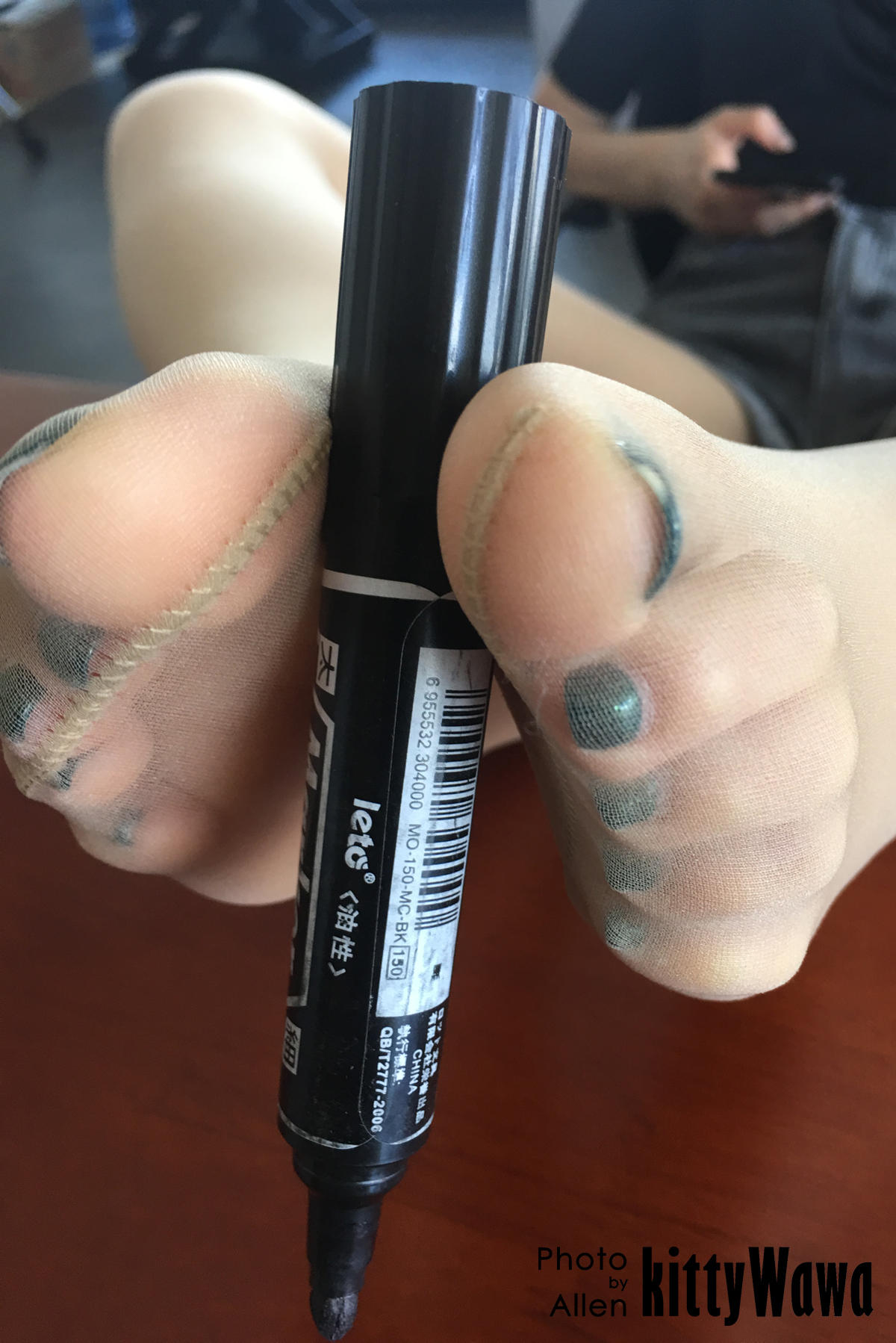 袜小喵 KT002 玩物 马克笔 [99P+18M]_第4集