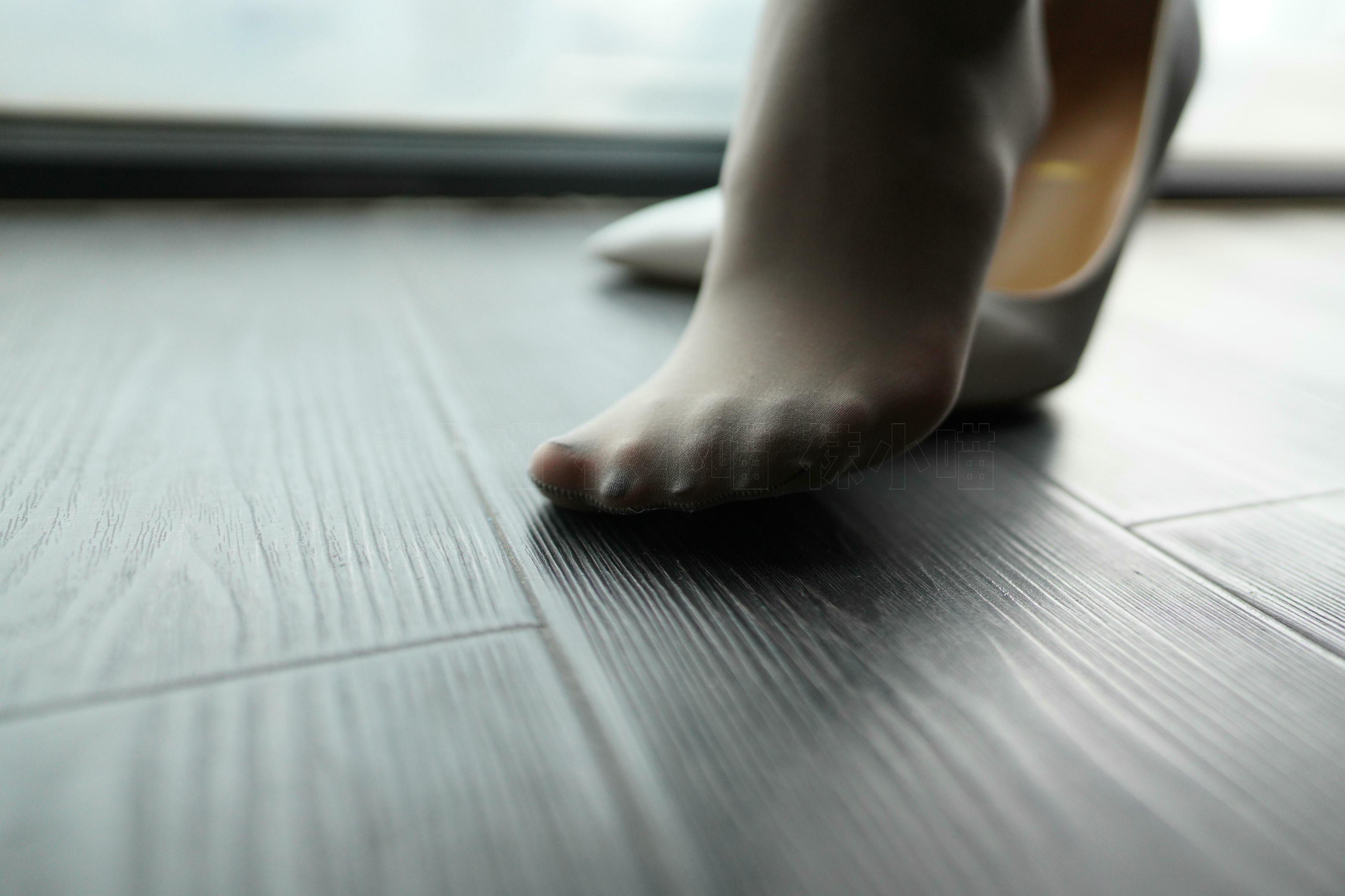 袜小喵 KT207 窗前的骚动 [59P+111M]_第2集