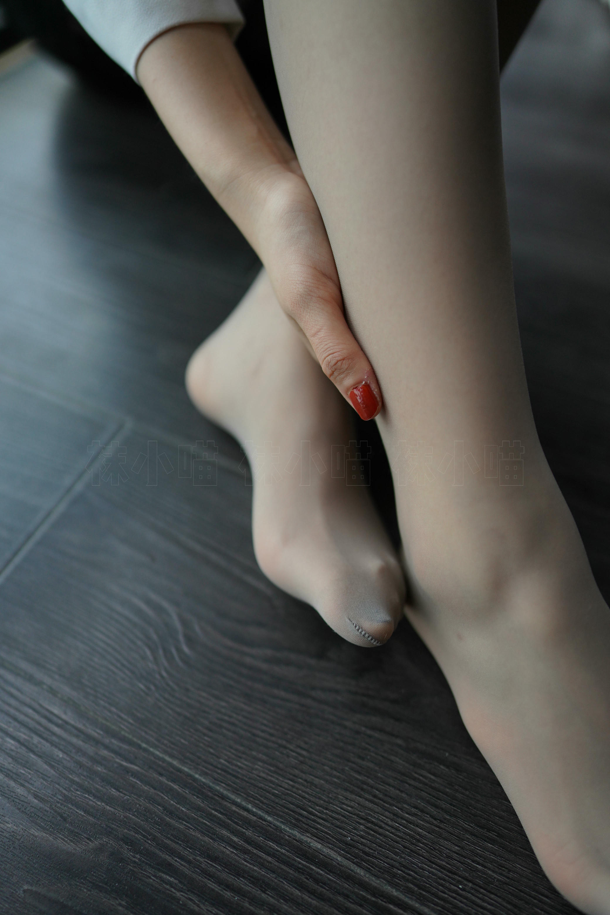 袜小喵 KT207 窗前的骚动 [59P+111M]_第3集