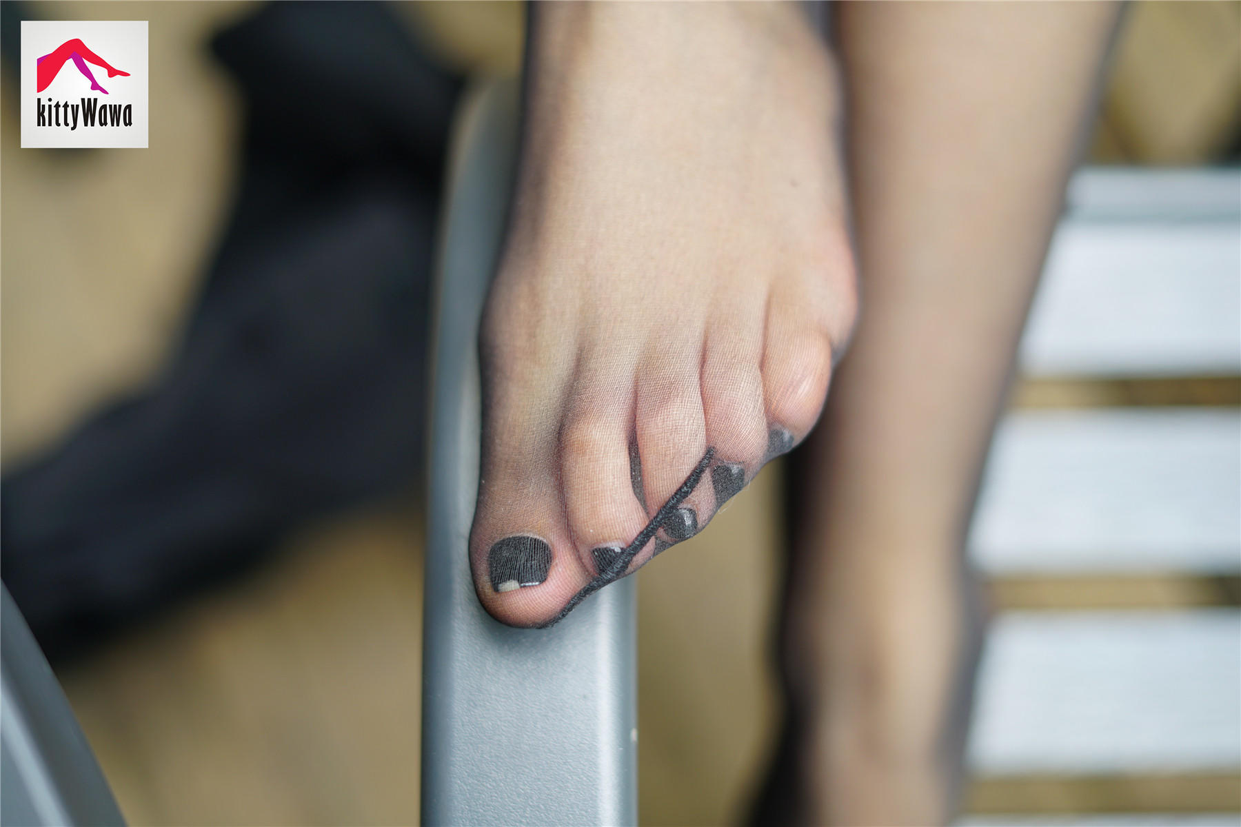 袜小喵 KT021 长靴也遮不住正义 [99P+21M]_第3集