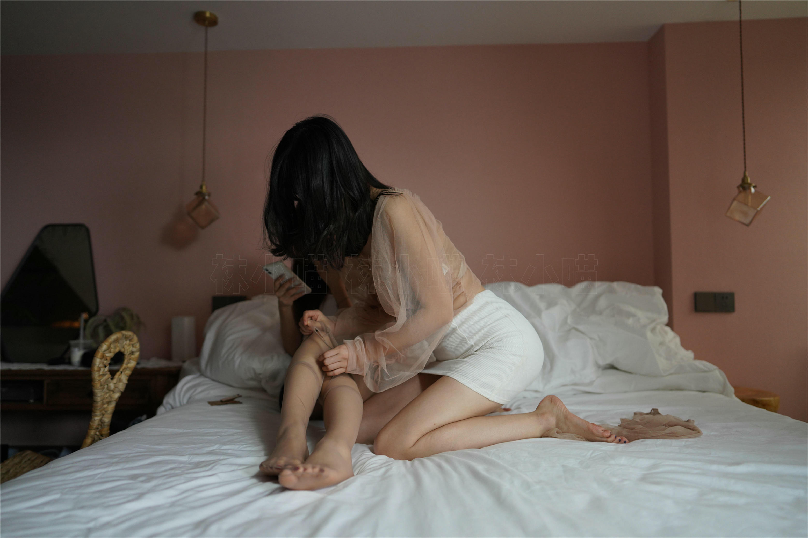 袜小喵 KT215 一起赖床呀 [60P+169M]_第1集