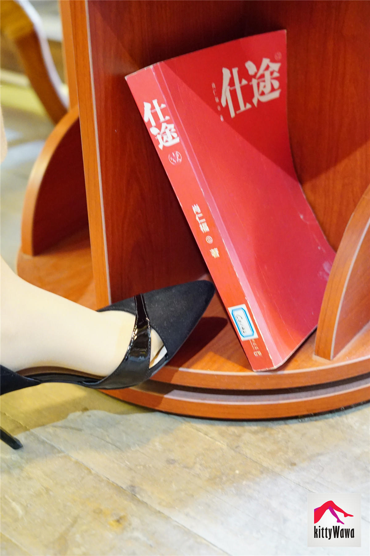 袜小喵 KT022 女王和喵 [99P+25M]_第1集