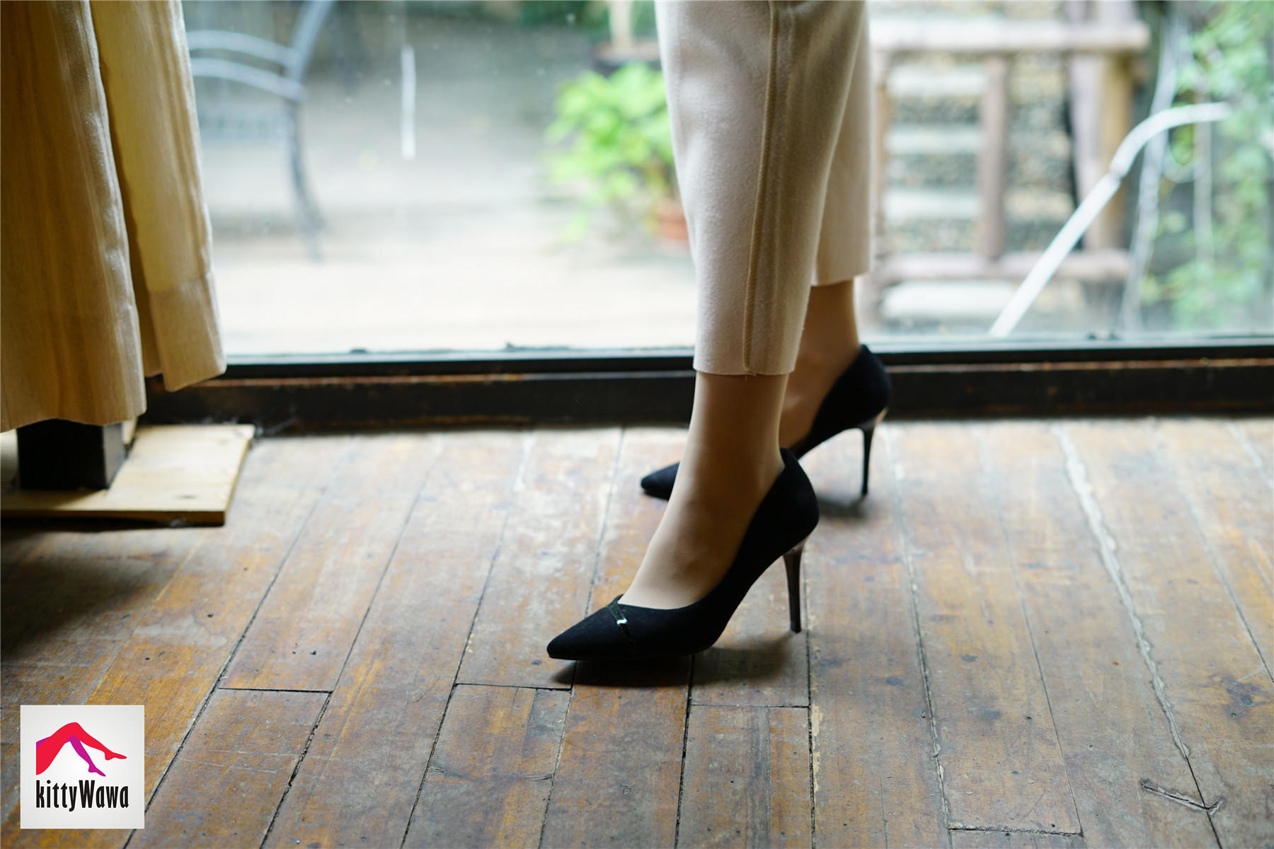 袜小喵 KT022 女王和喵 [99P+25M]_第1集