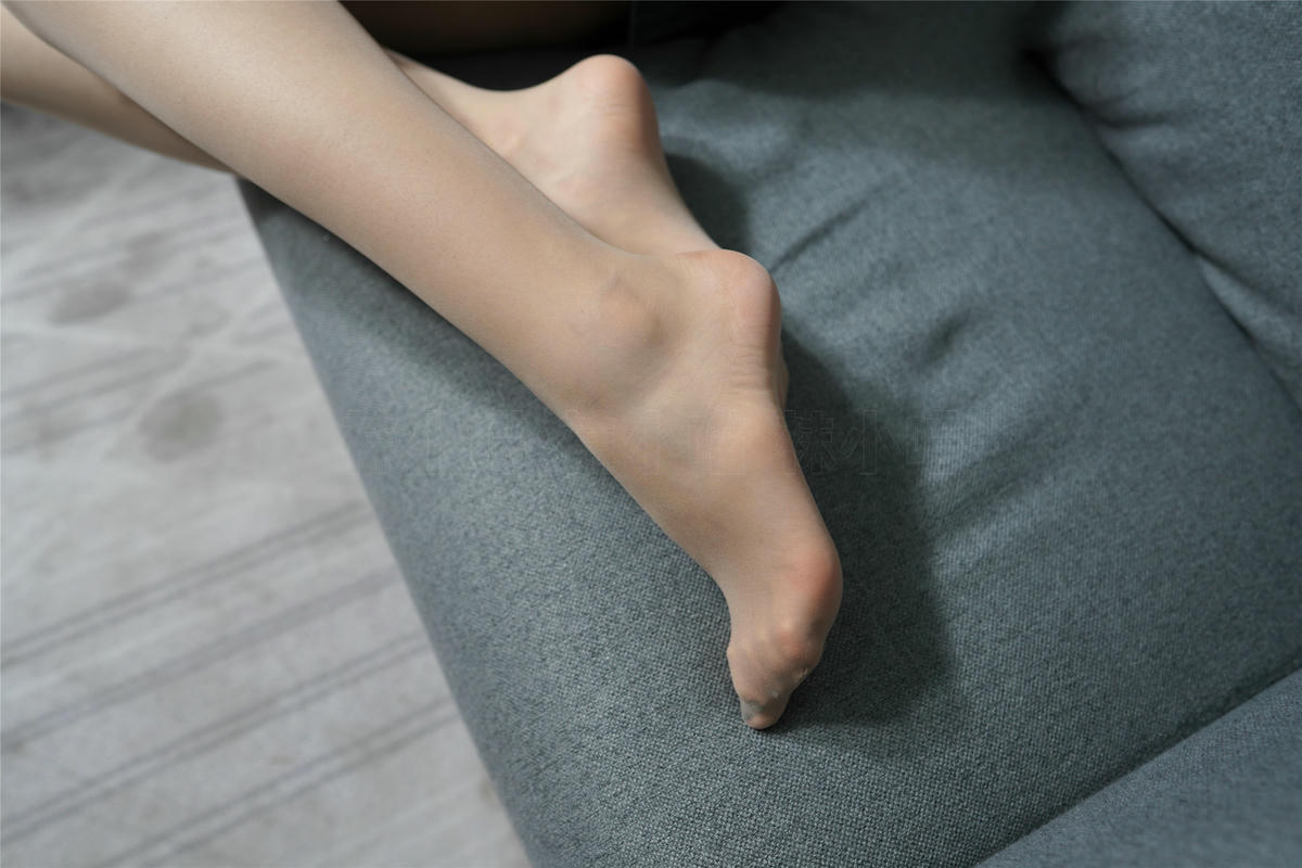 袜小喵 KT225 别说话！看腿 [96P+171M]_第3集